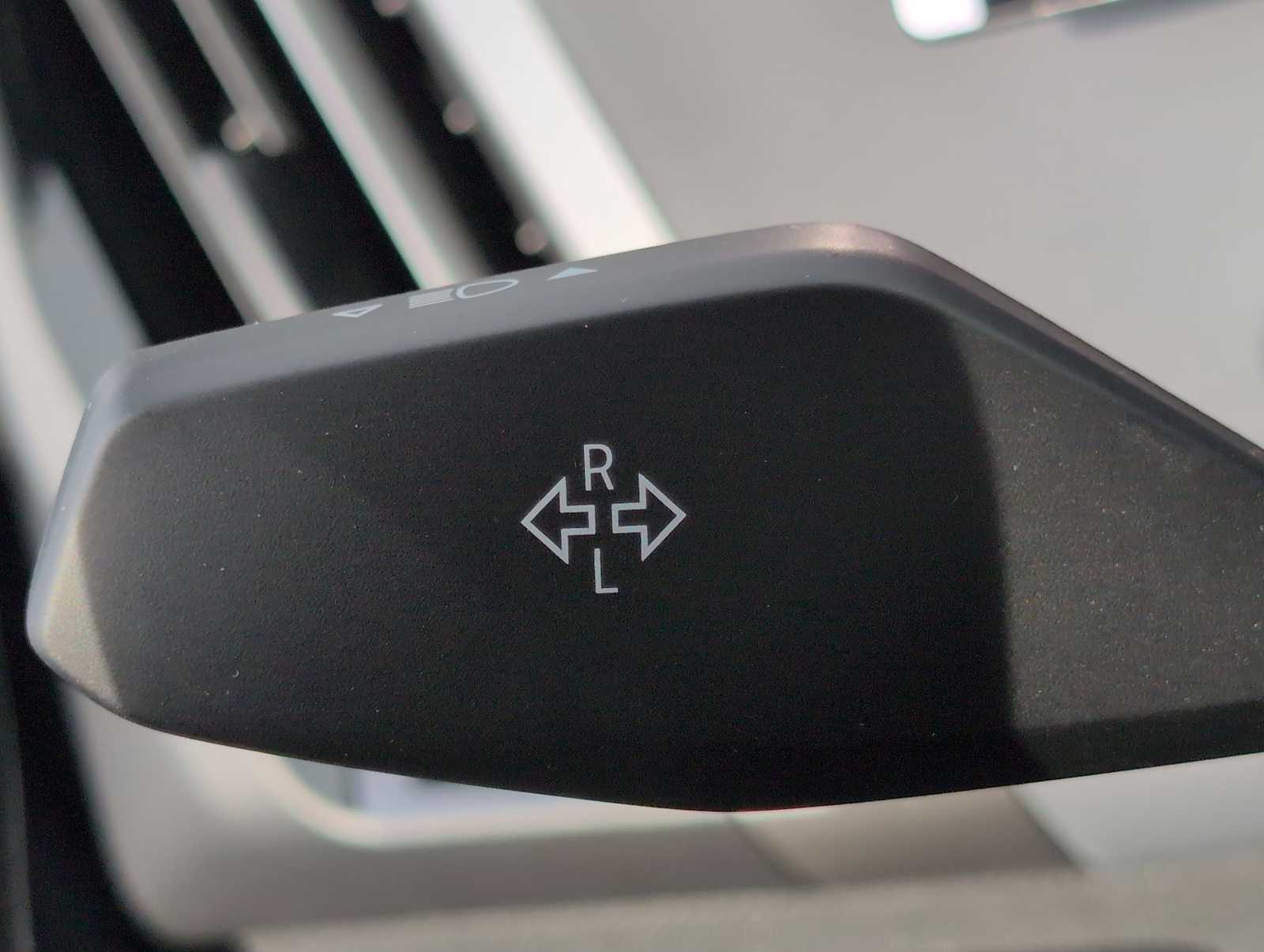 Thumbnail: 2026 BMW iX - 26