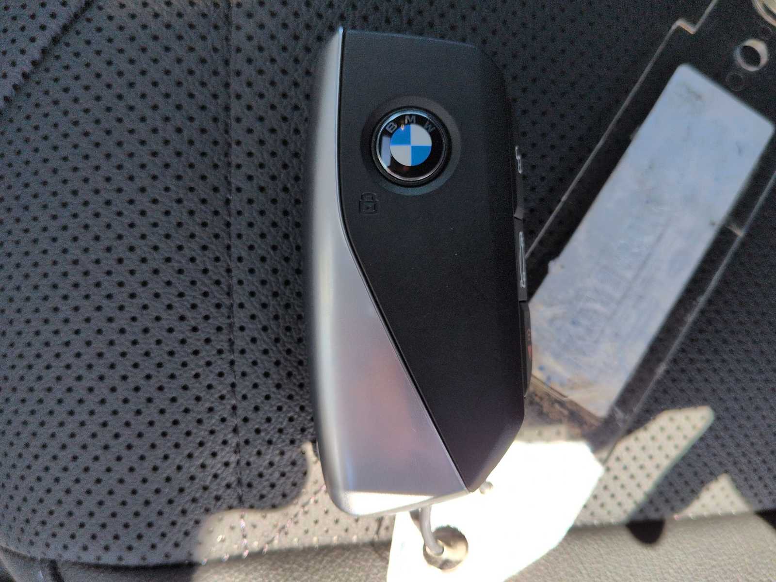 Thumbnail: 2026 BMW iX - 34