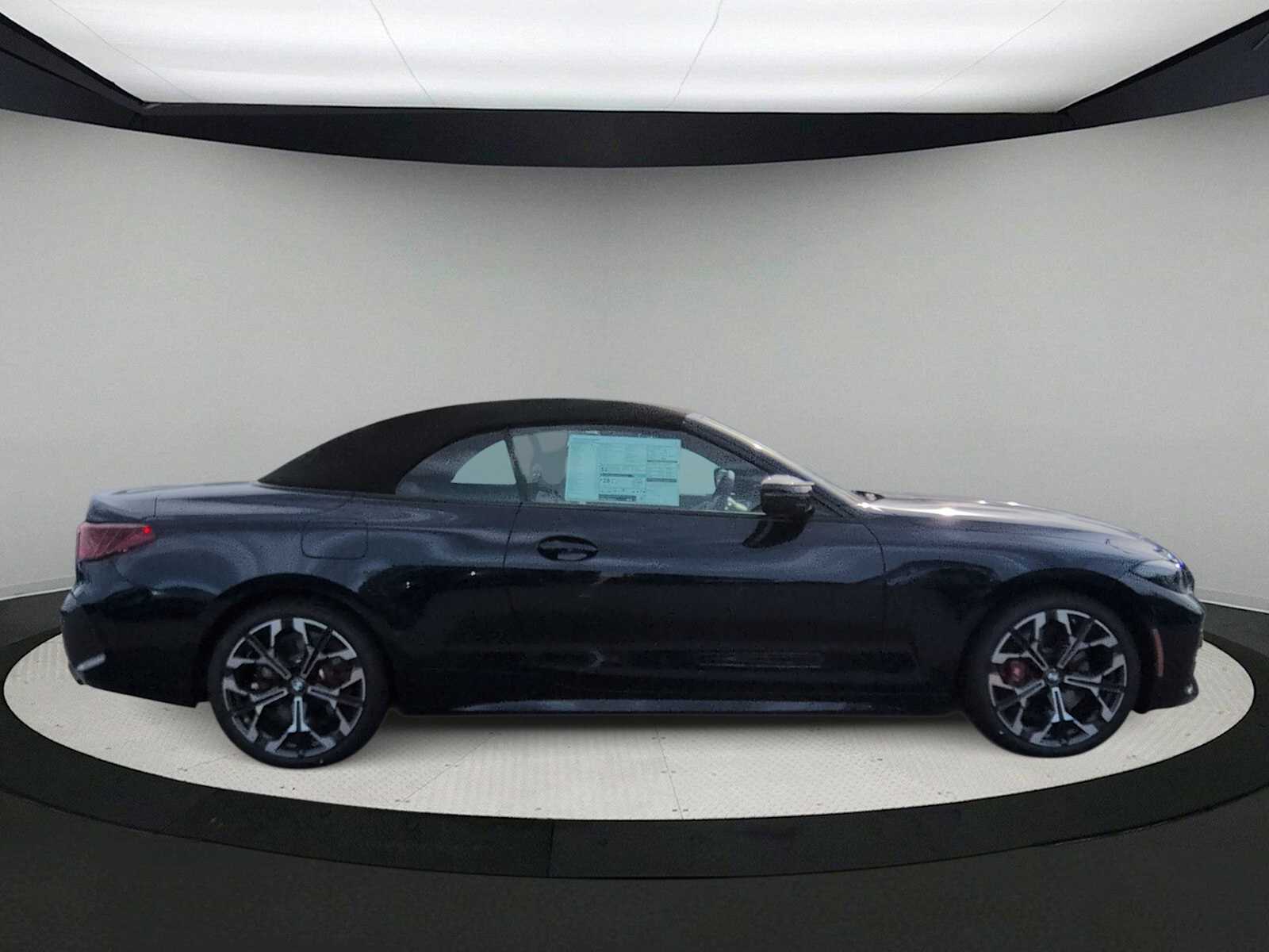 Thumbnail: 2027 BMW 4 Series - 9