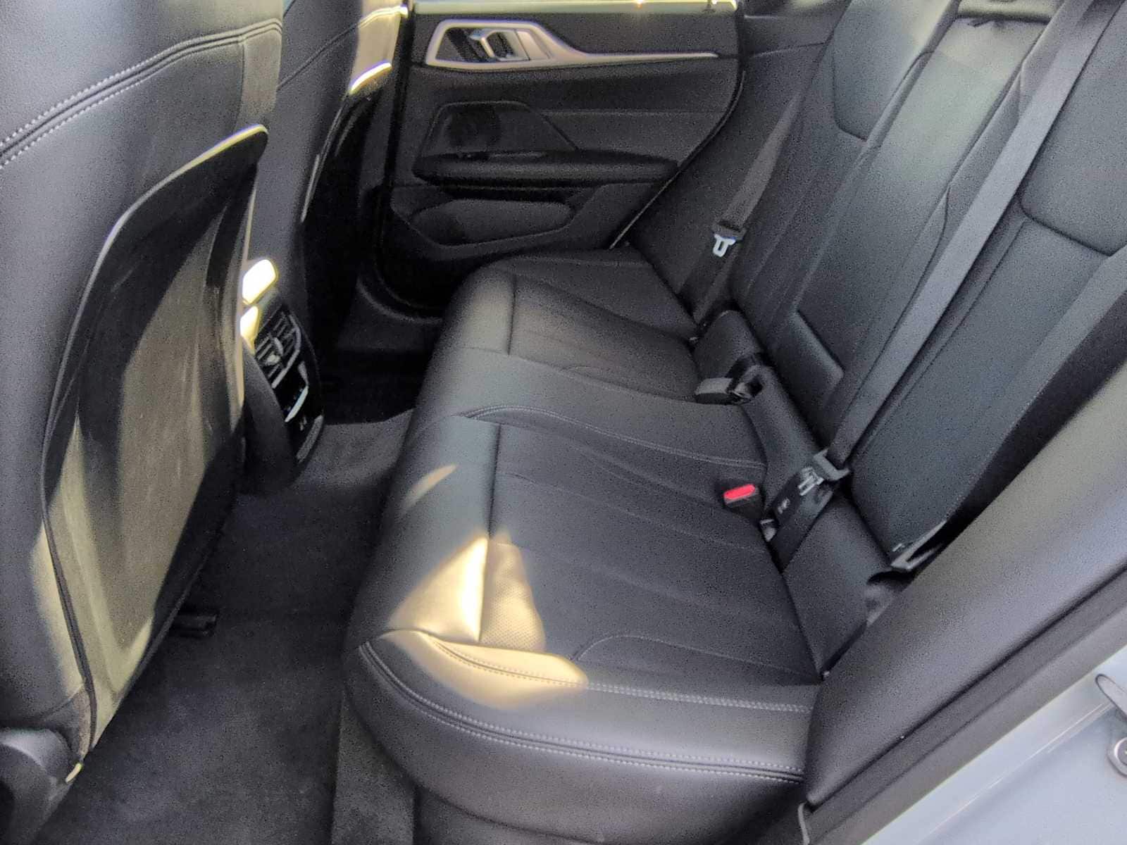 Thumbnail: 2025 BMW i4 - 21