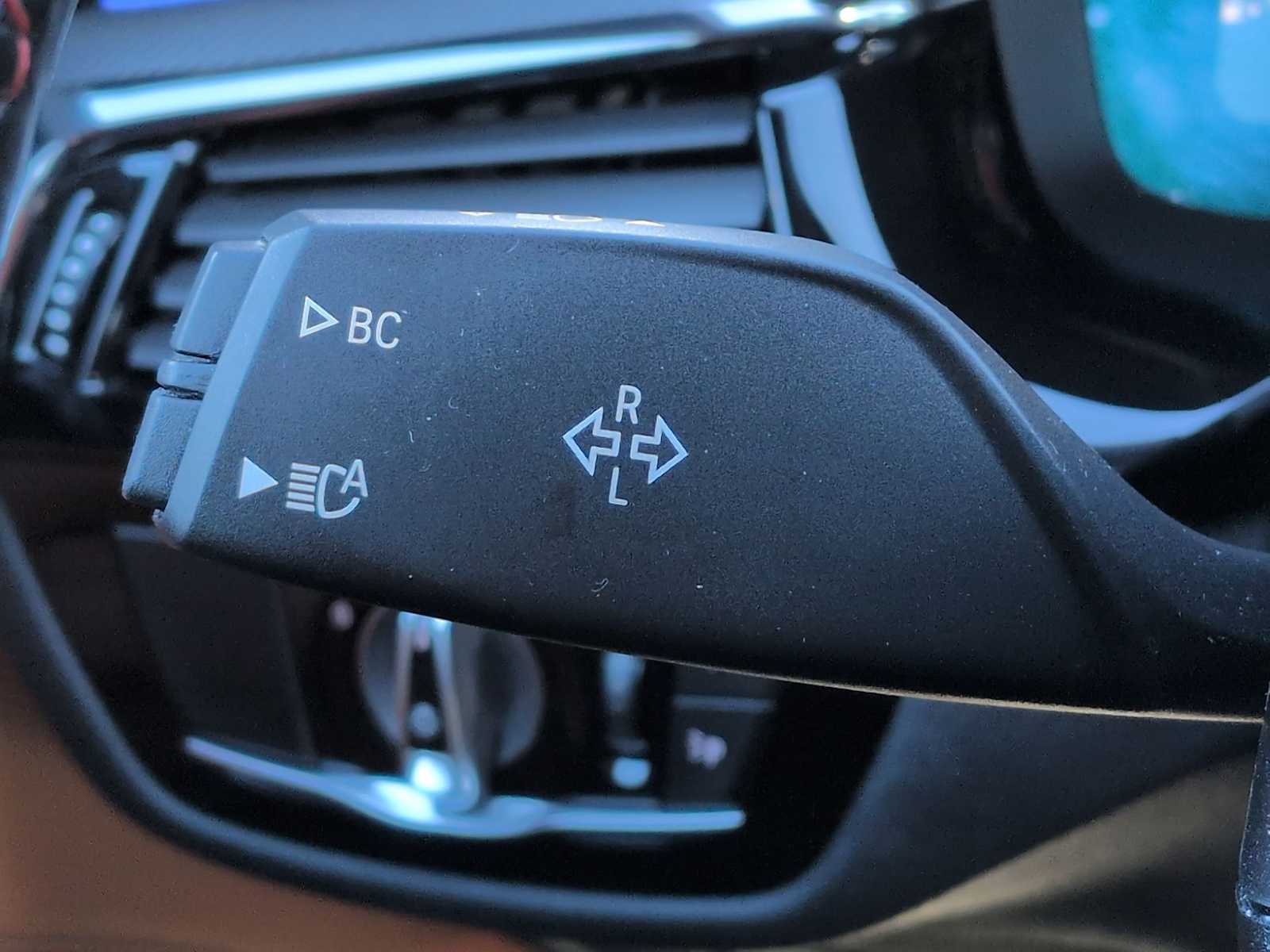 Thumbnail: 2023 BMW M5 - 26