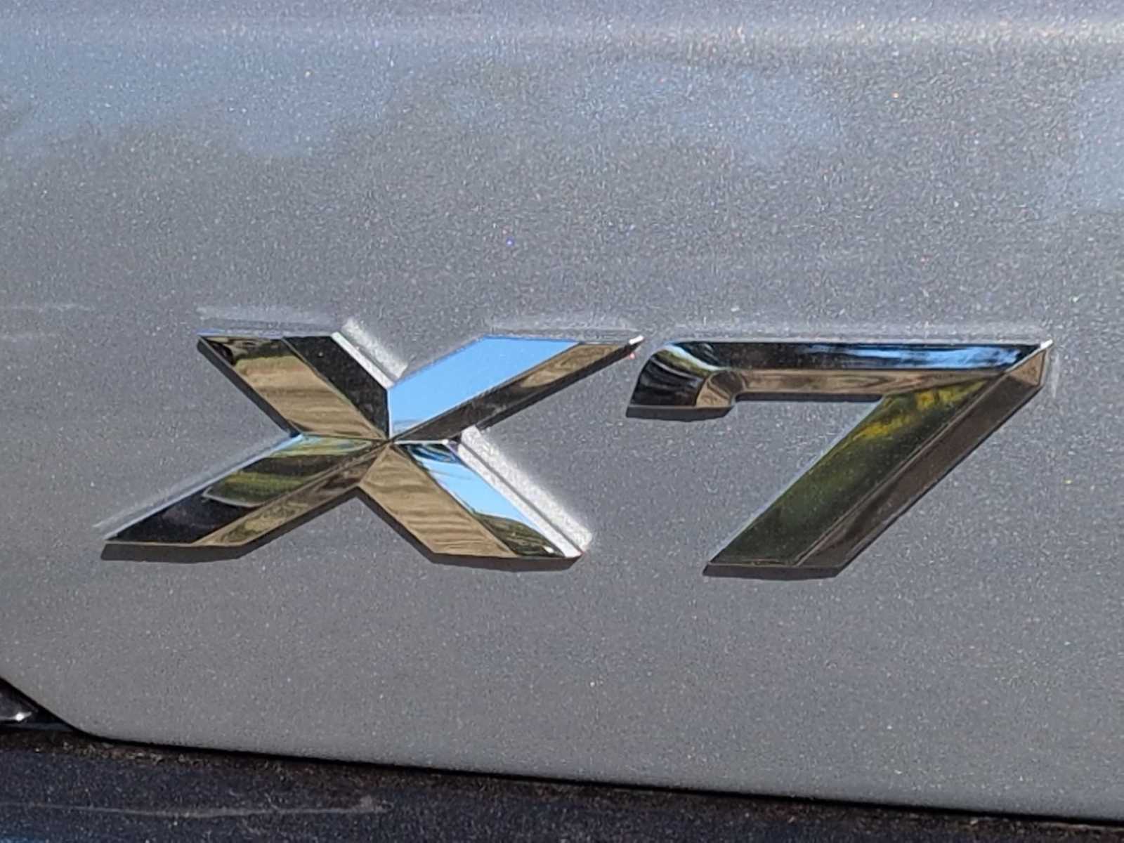 Thumbnail: 2026 BMW X7 - 13