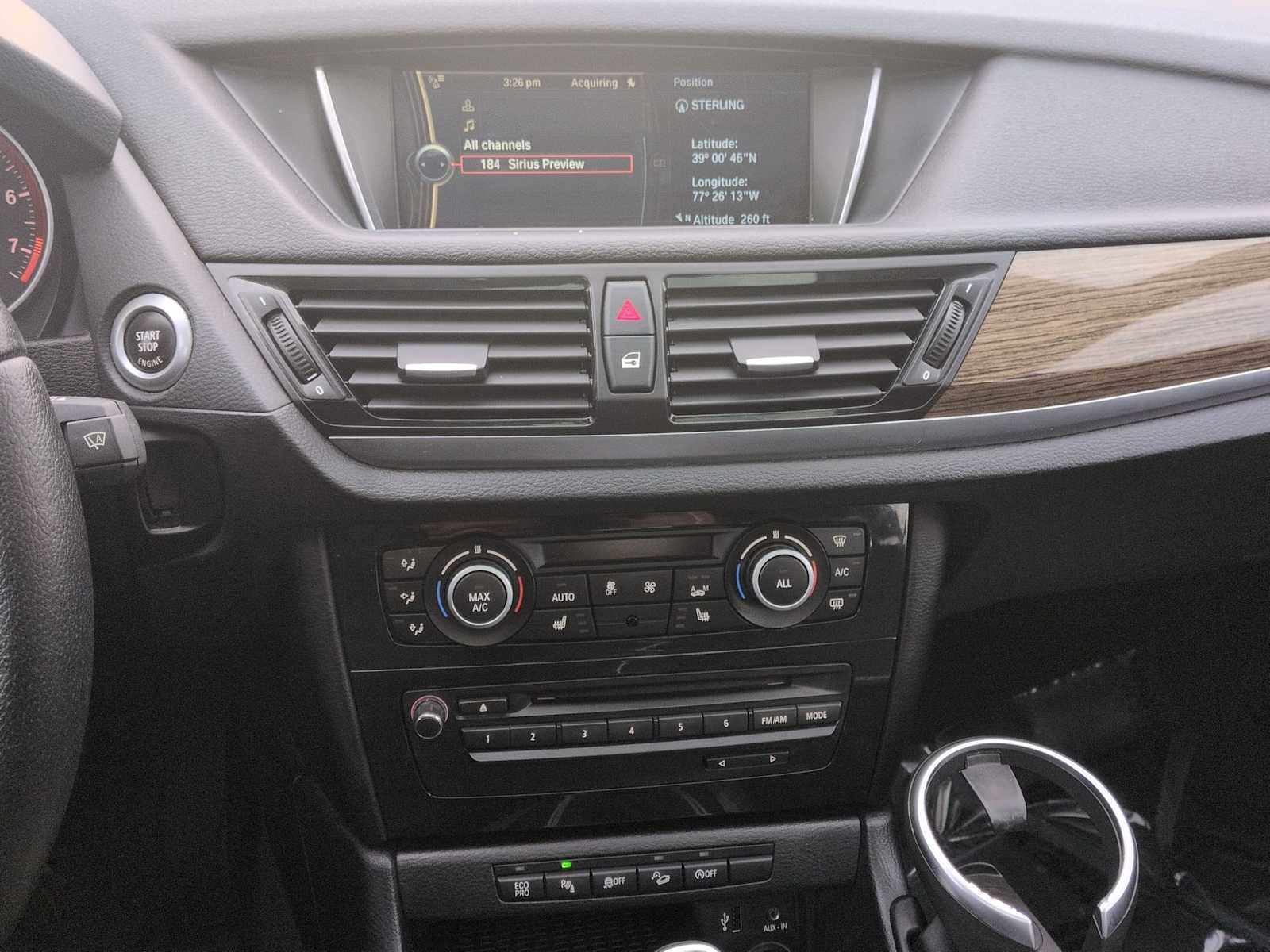 Thumbnail: 2015 BMW X1 - 30