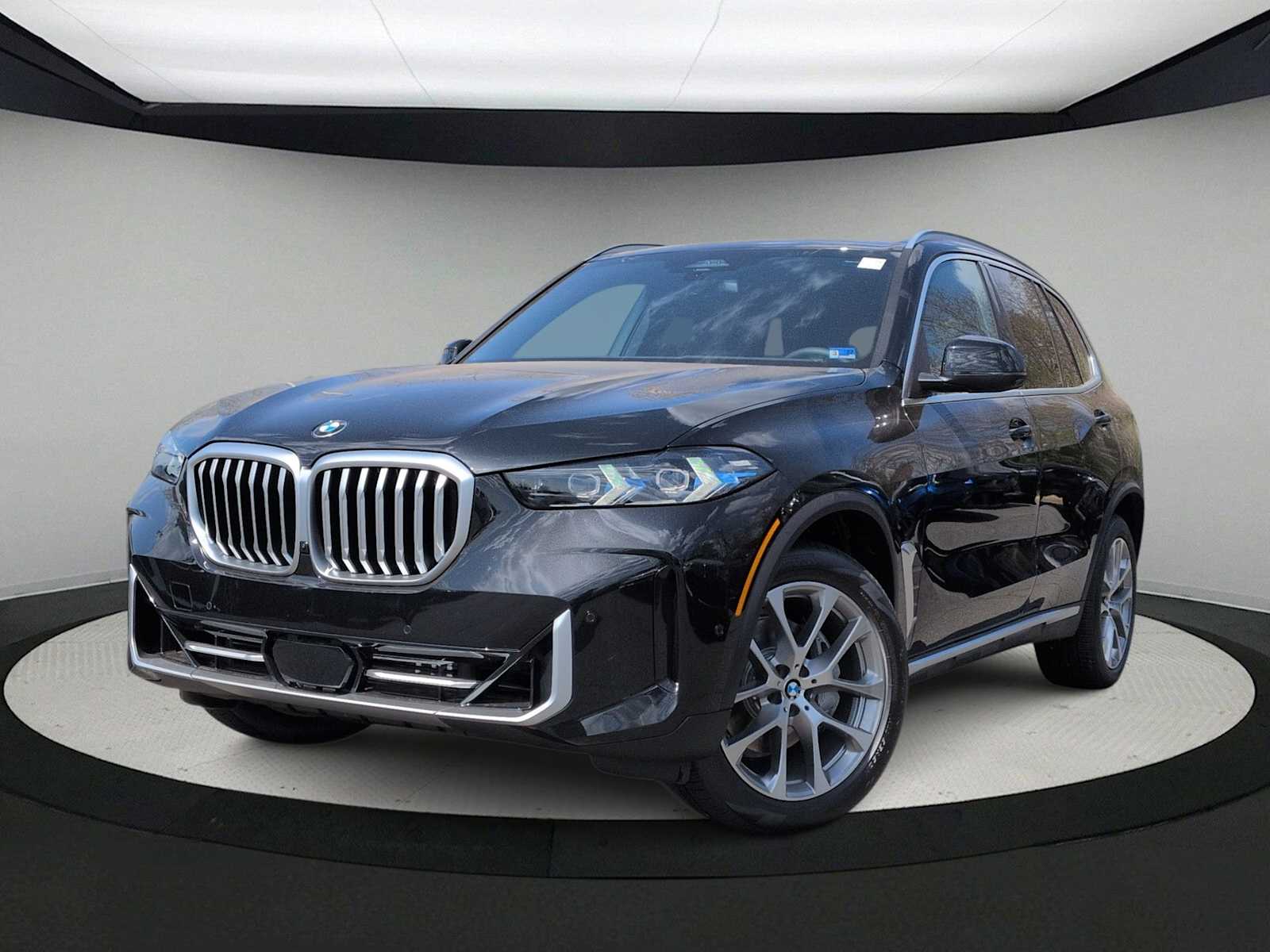 Thumbnail: 2026 BMW X5 - 1