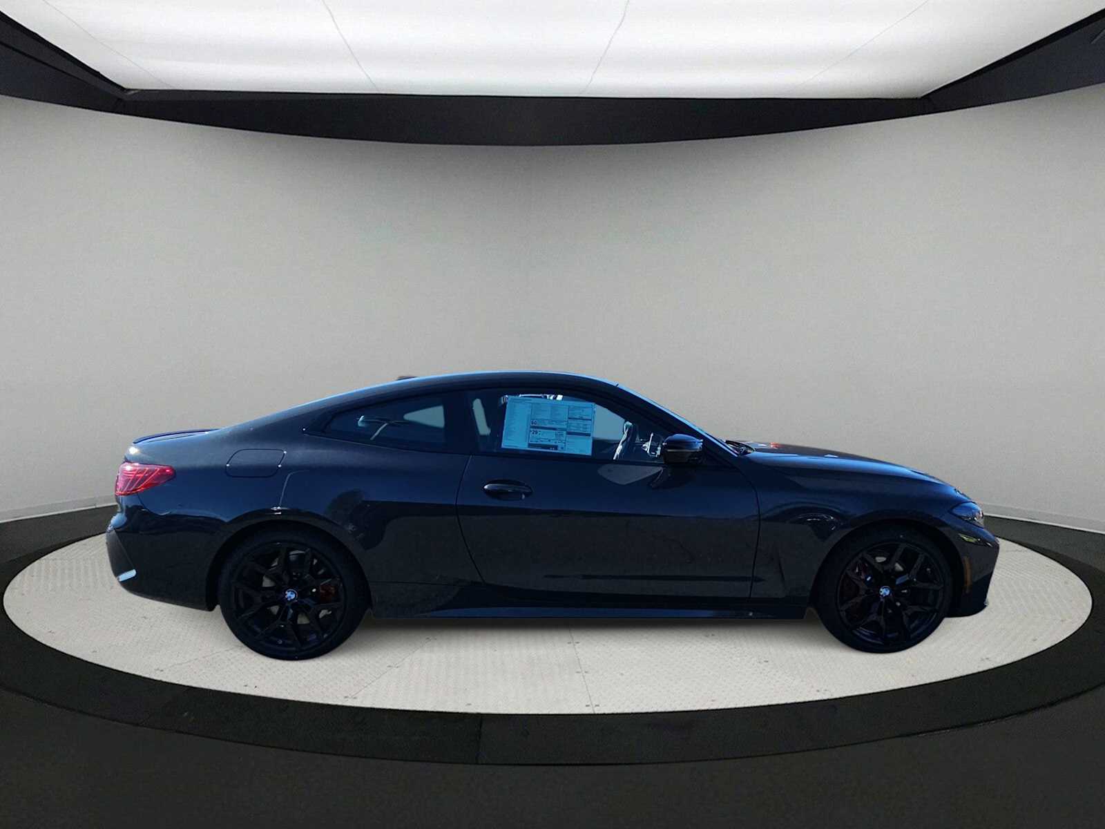 Thumbnail: 2026 BMW 4 Series - 9