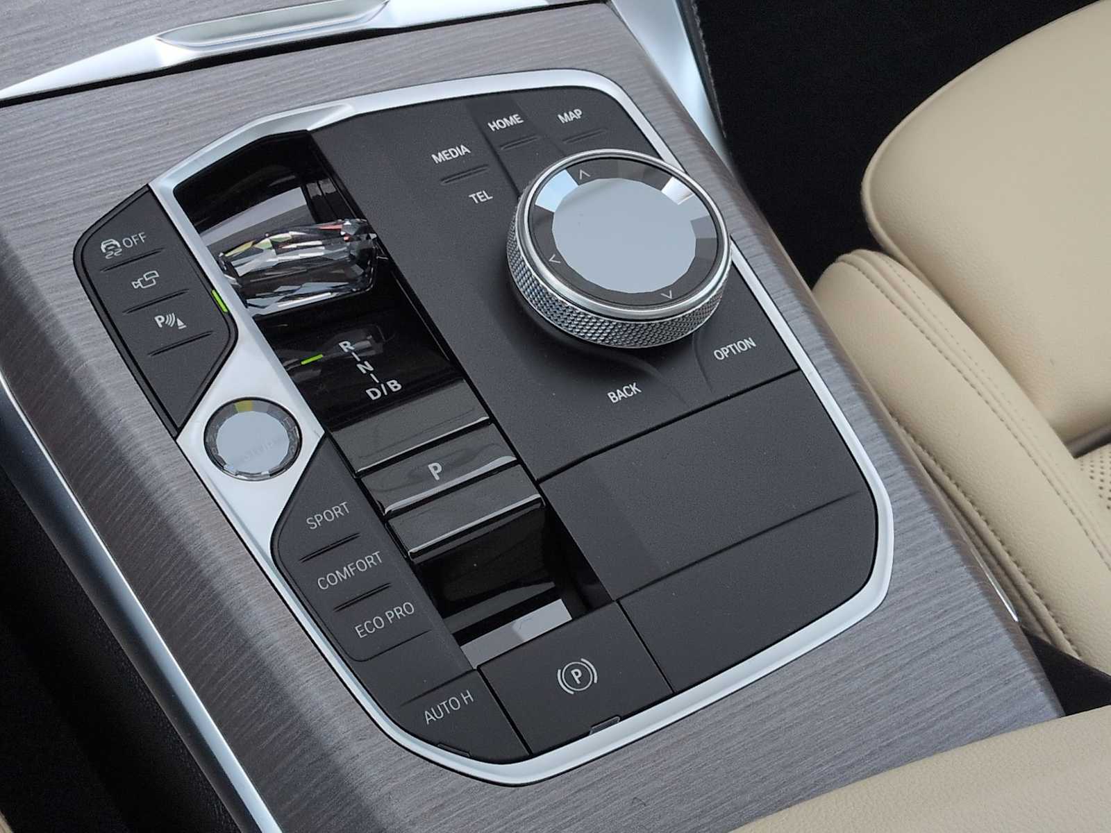 Thumbnail: 2026 BMW i4 - 35