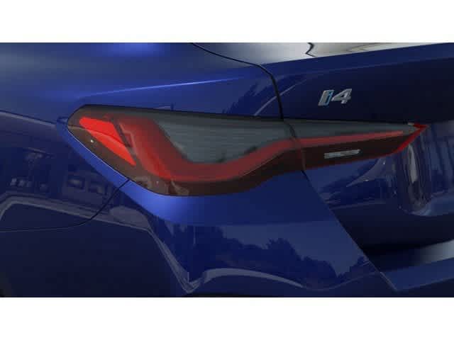 Thumbnail: 2025 BMW i4 - 8