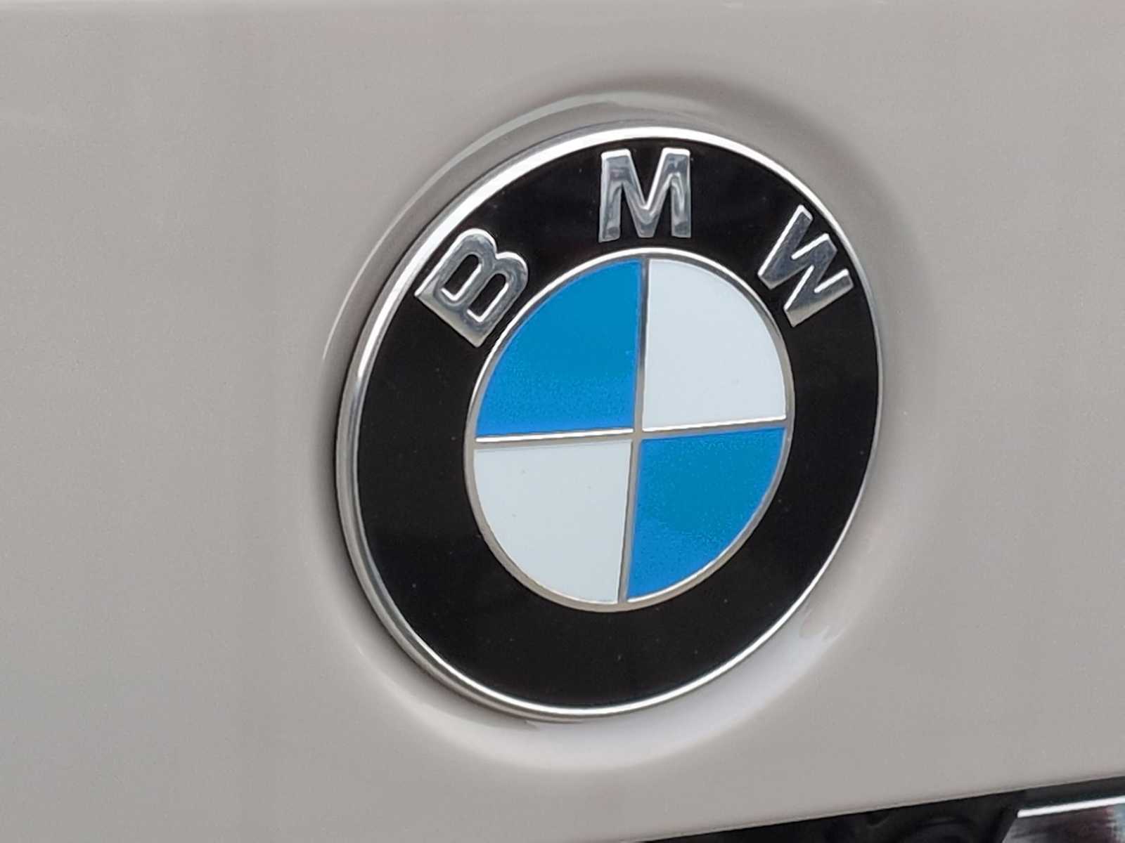 Thumbnail: 2026 BMW X1 - 12