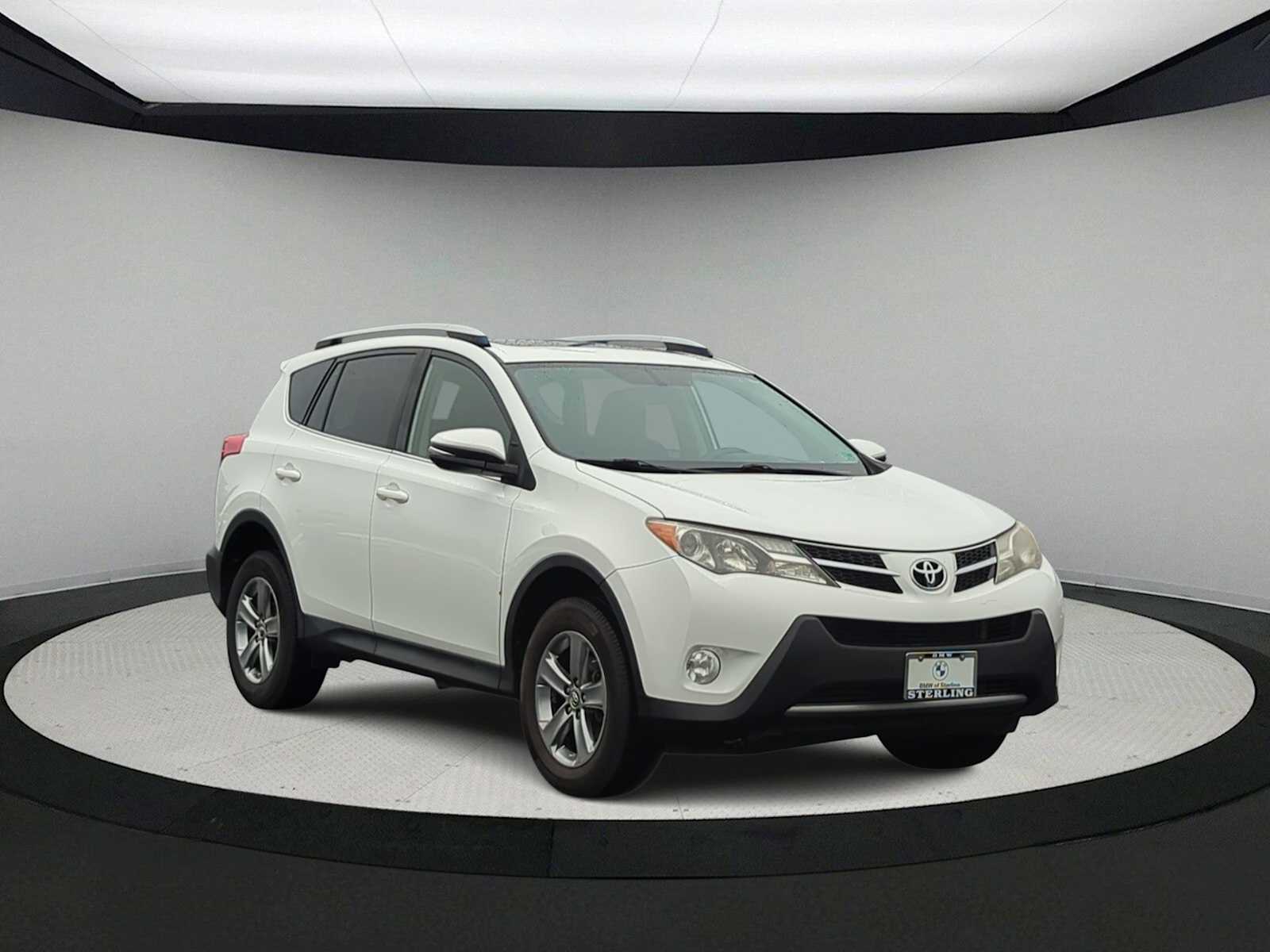 Thumbnail: 2015 Toyota RAV4 - 2