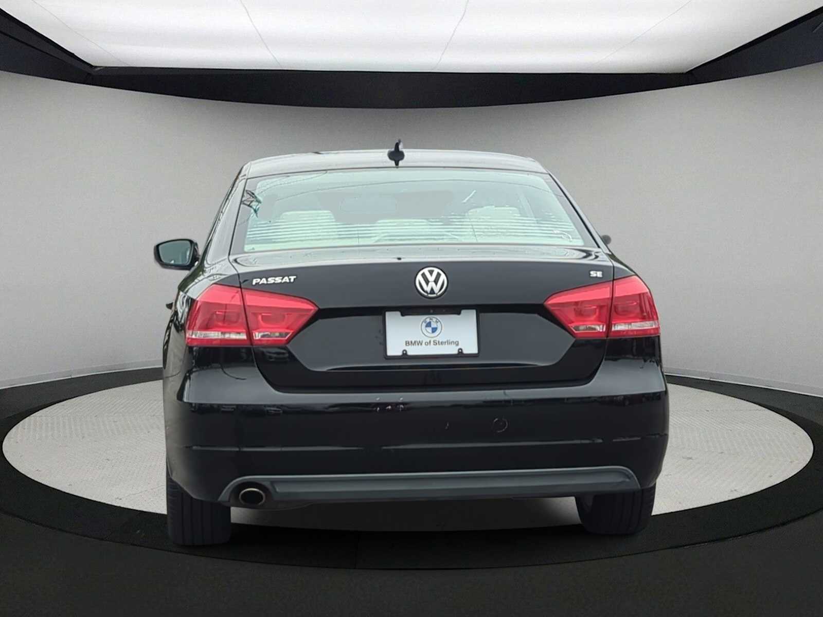 Thumbnail: 2013 Volkswagen Passat - 7