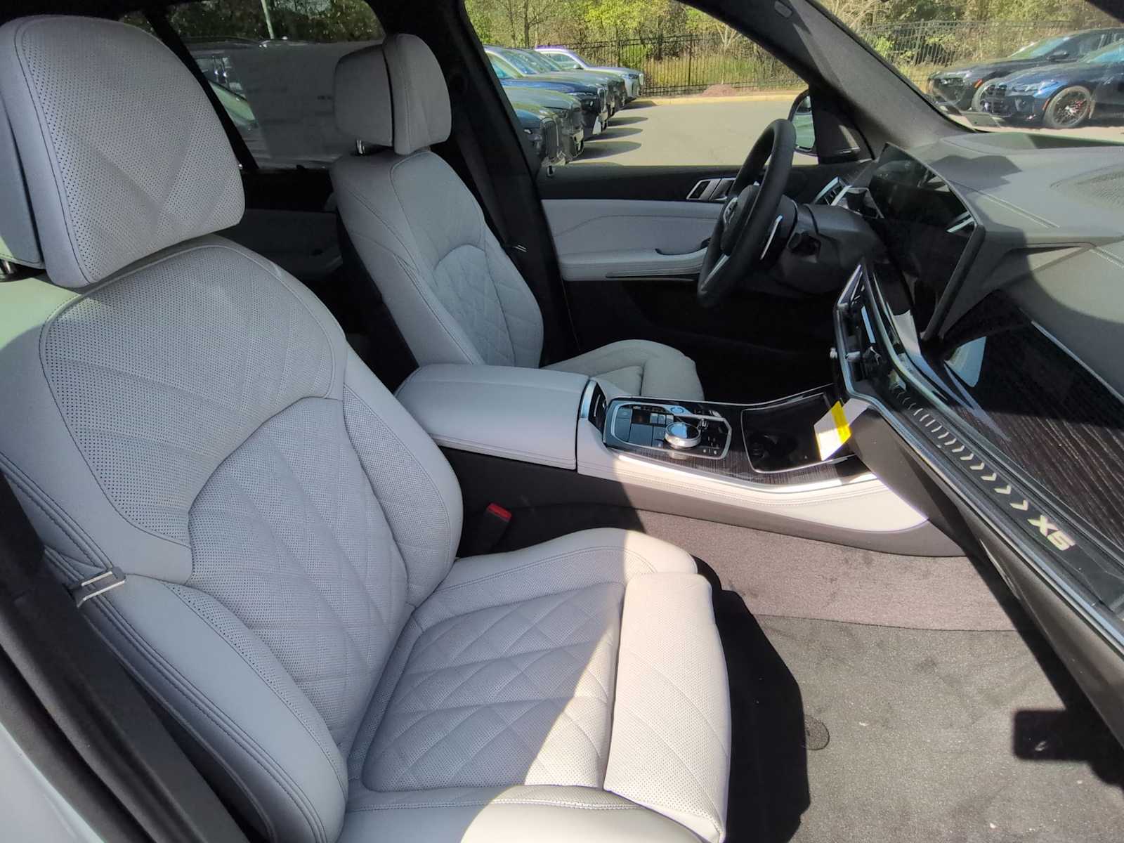 Thumbnail: 2026 BMW X5 - 24