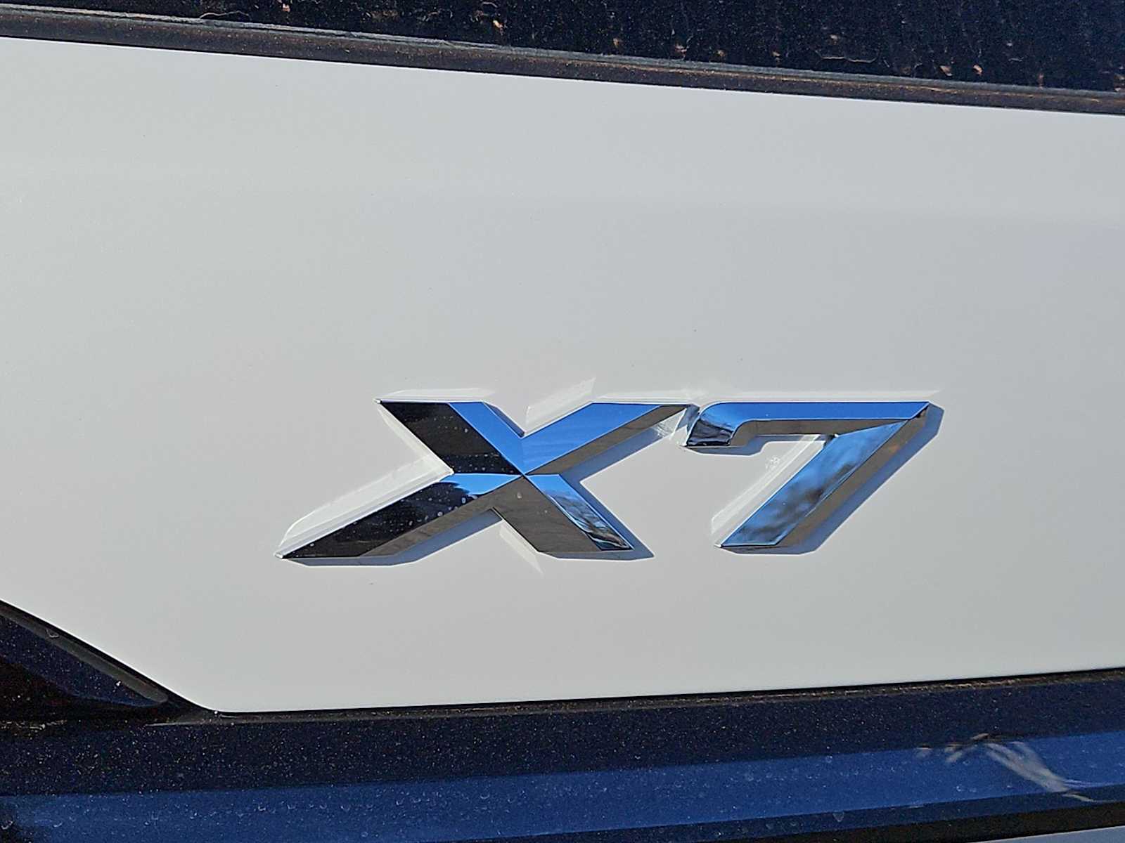 Thumbnail: 2026 BMW X7 - 12