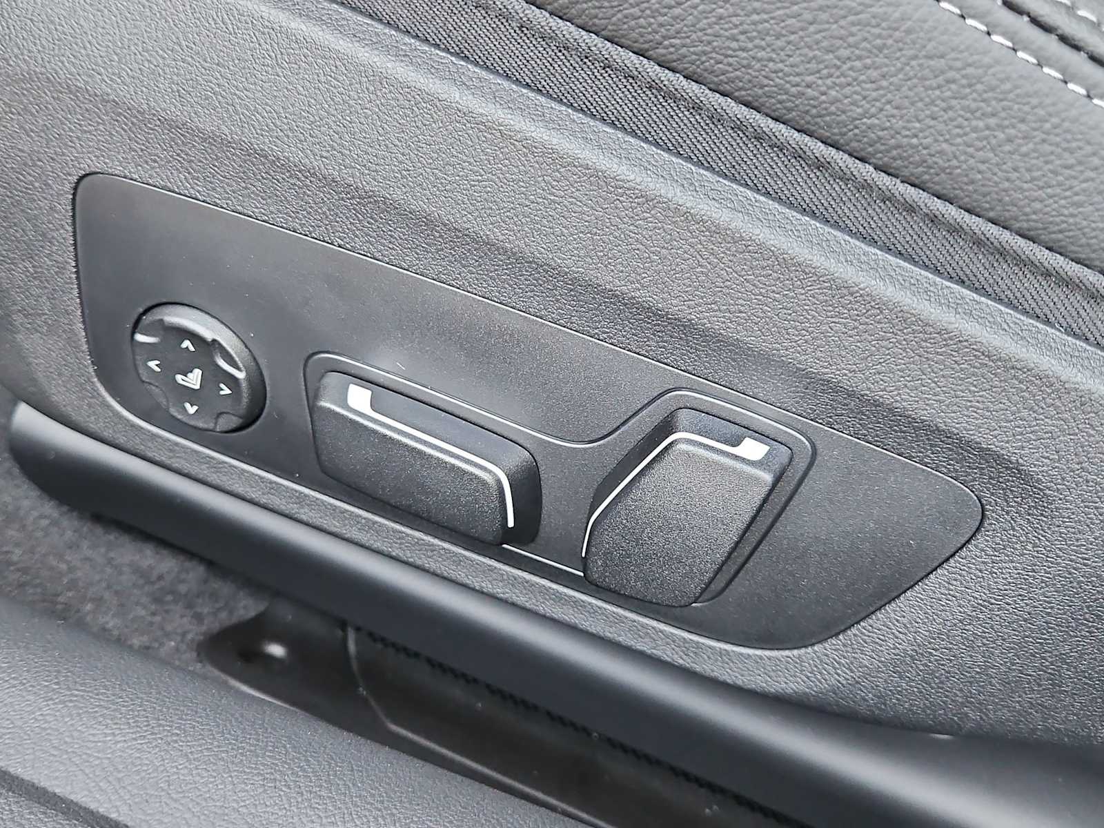 Thumbnail: 2026 BMW 4 Series - 16