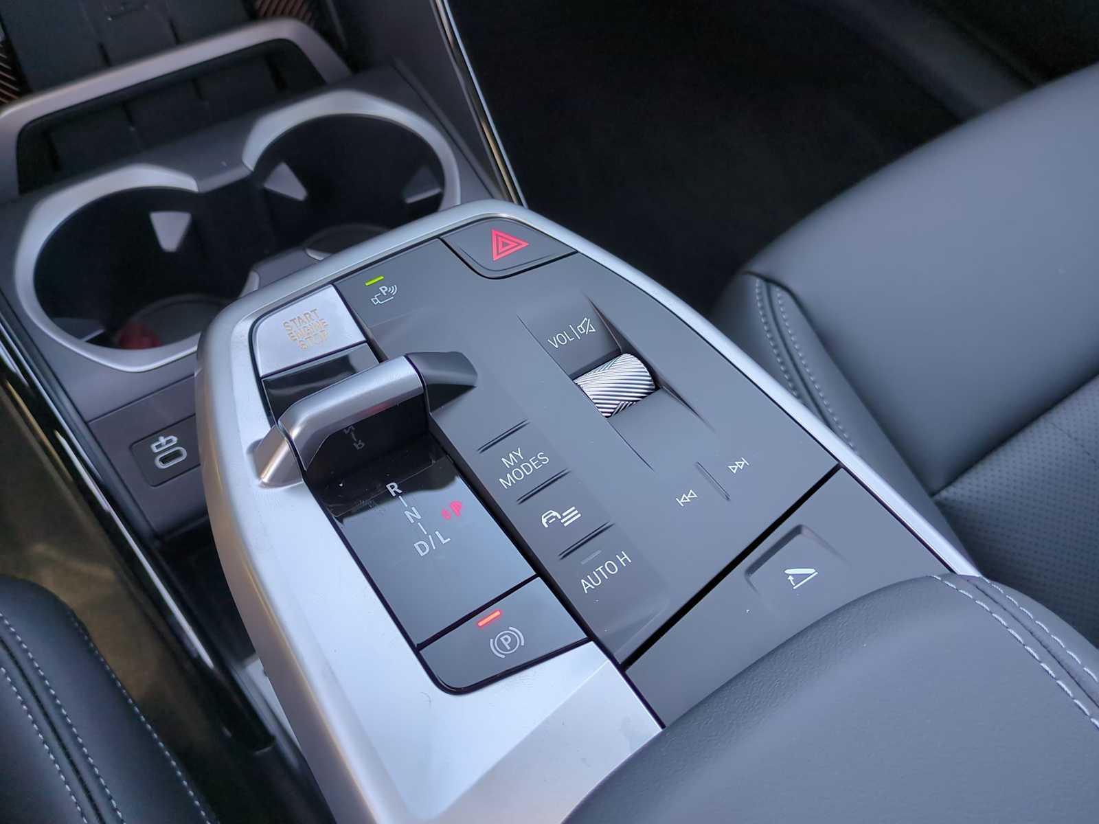 Thumbnail: 2025 BMW X2 - 33