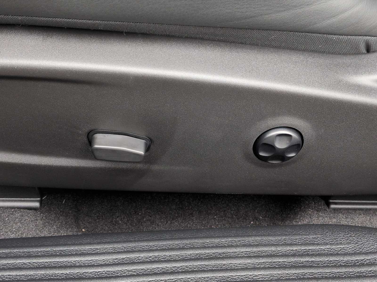 Thumbnail: 2023 Dodge Challenger - 17