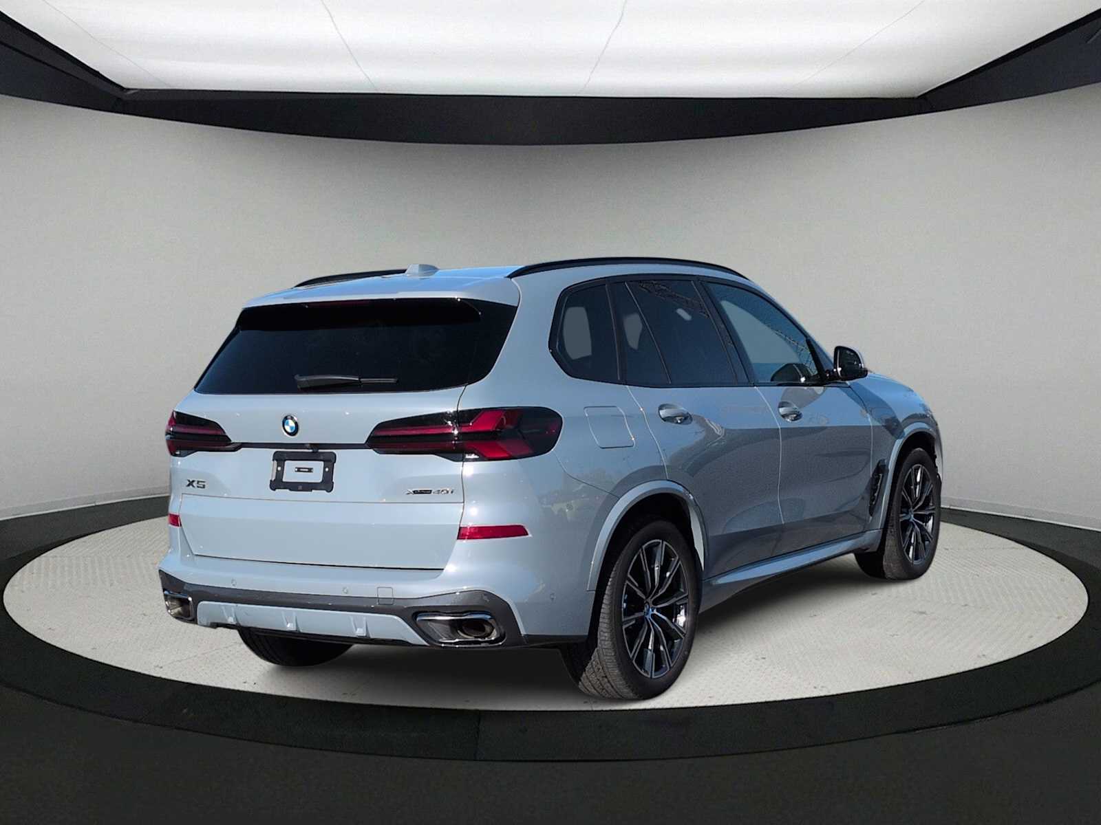Thumbnail: 2025 BMW X5 - 8
