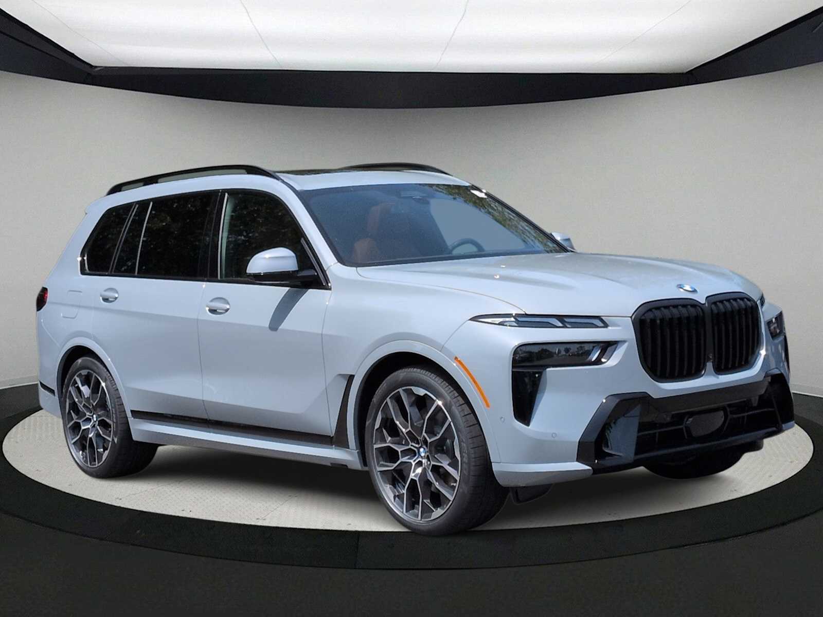 Thumbnail: 2027 BMW X7 - 2