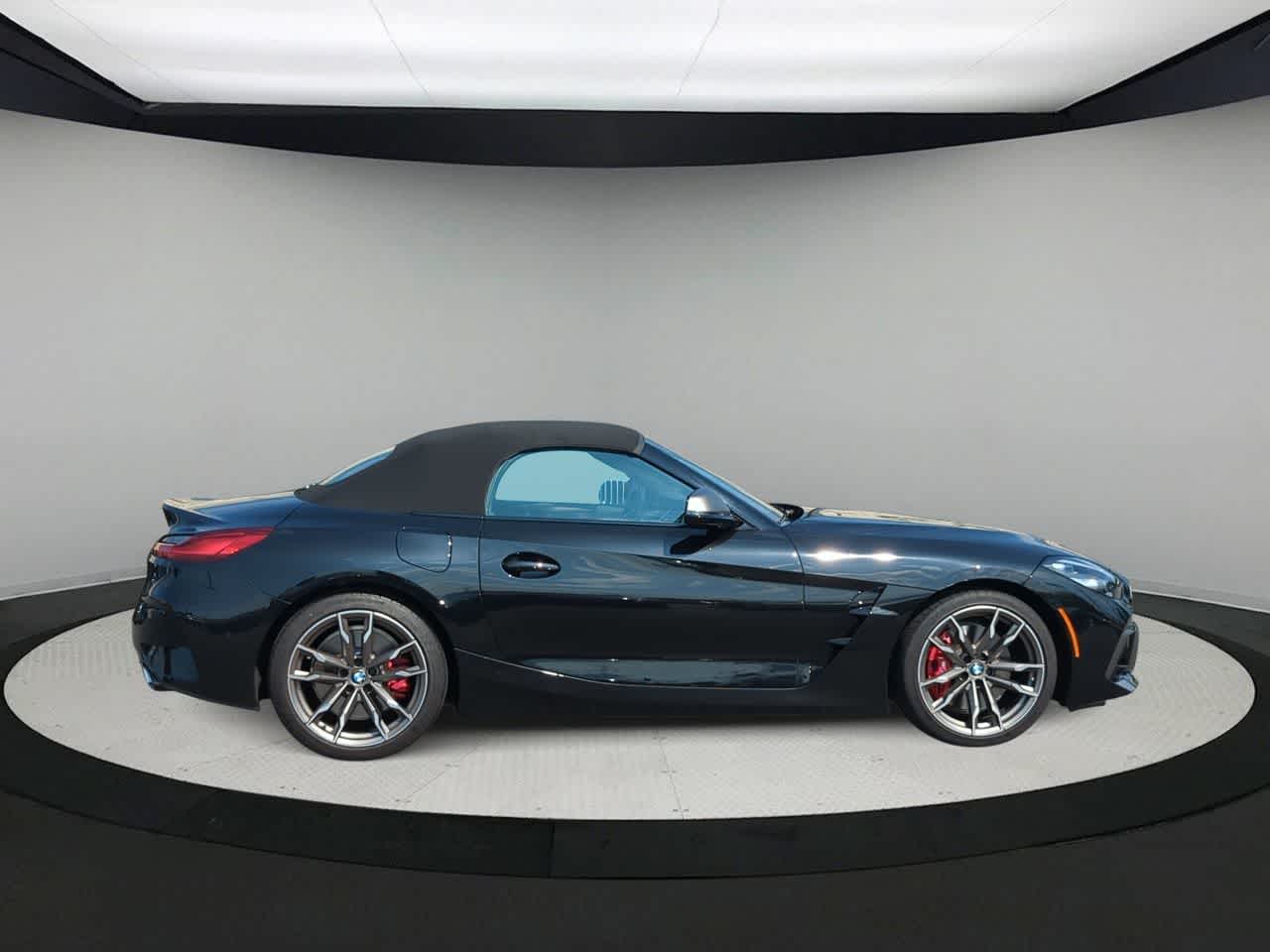 Thumbnail: 2022 BMW Z4 - 9