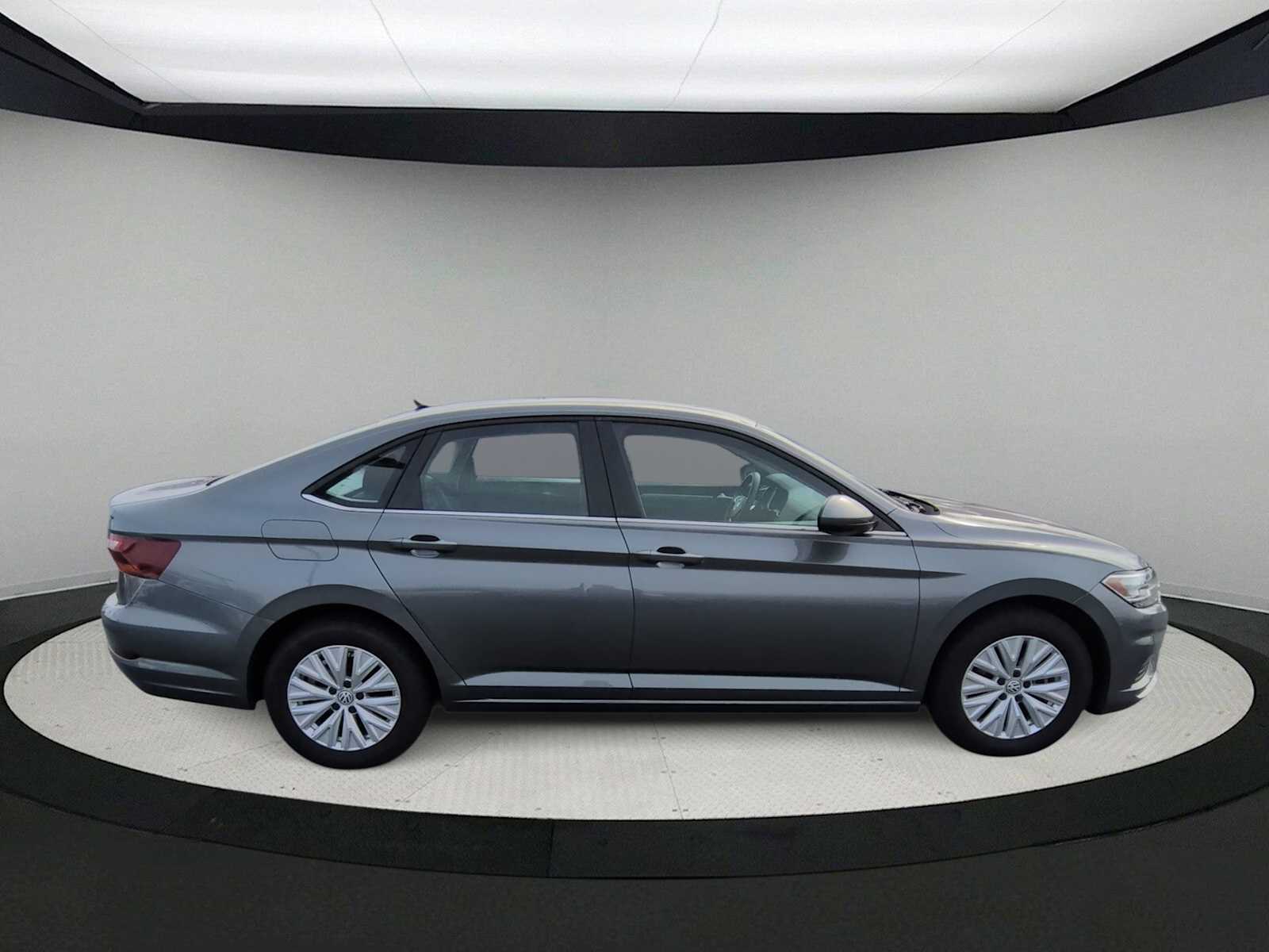 Thumbnail: 2019 Volkswagen Jetta - 9