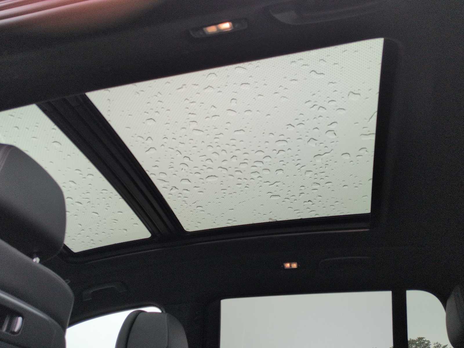 Thumbnail: 2026 BMW X7 - 23