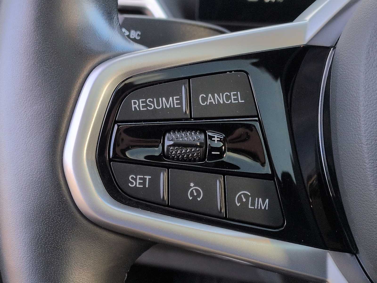 Thumbnail: 2025 BMW i4 - 26