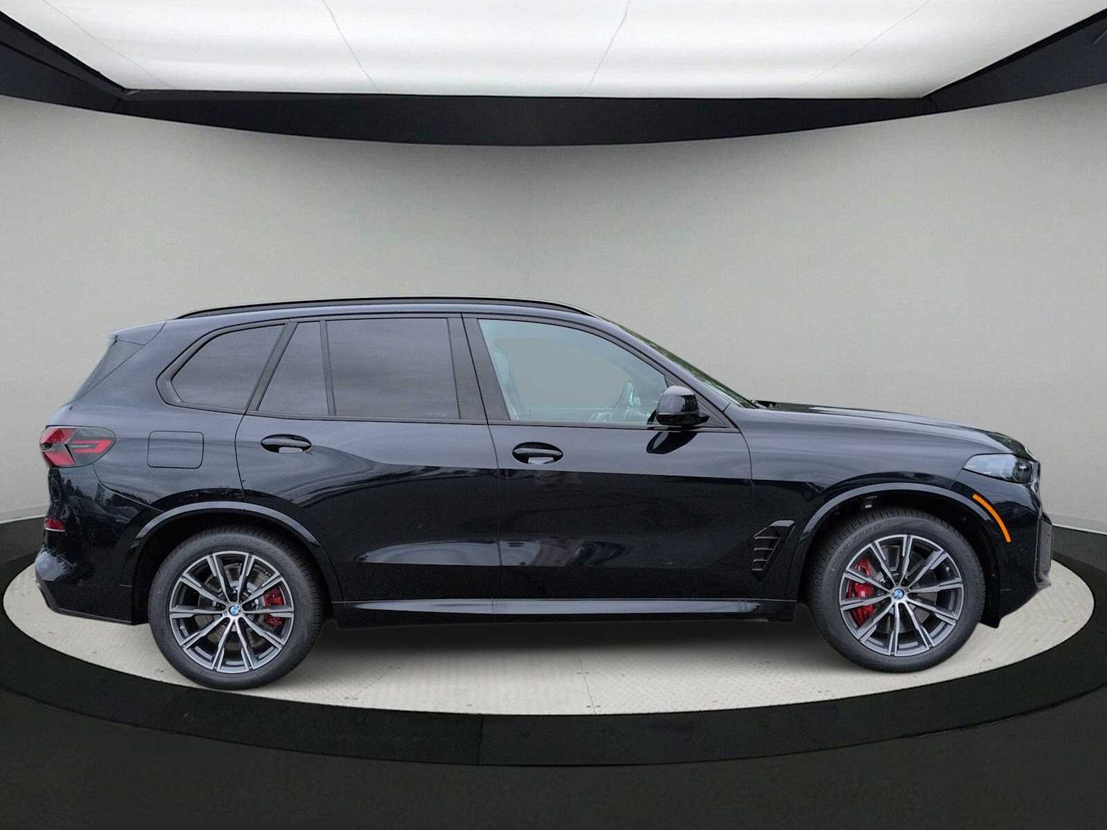 Thumbnail: 2026 BMW X5 - 9