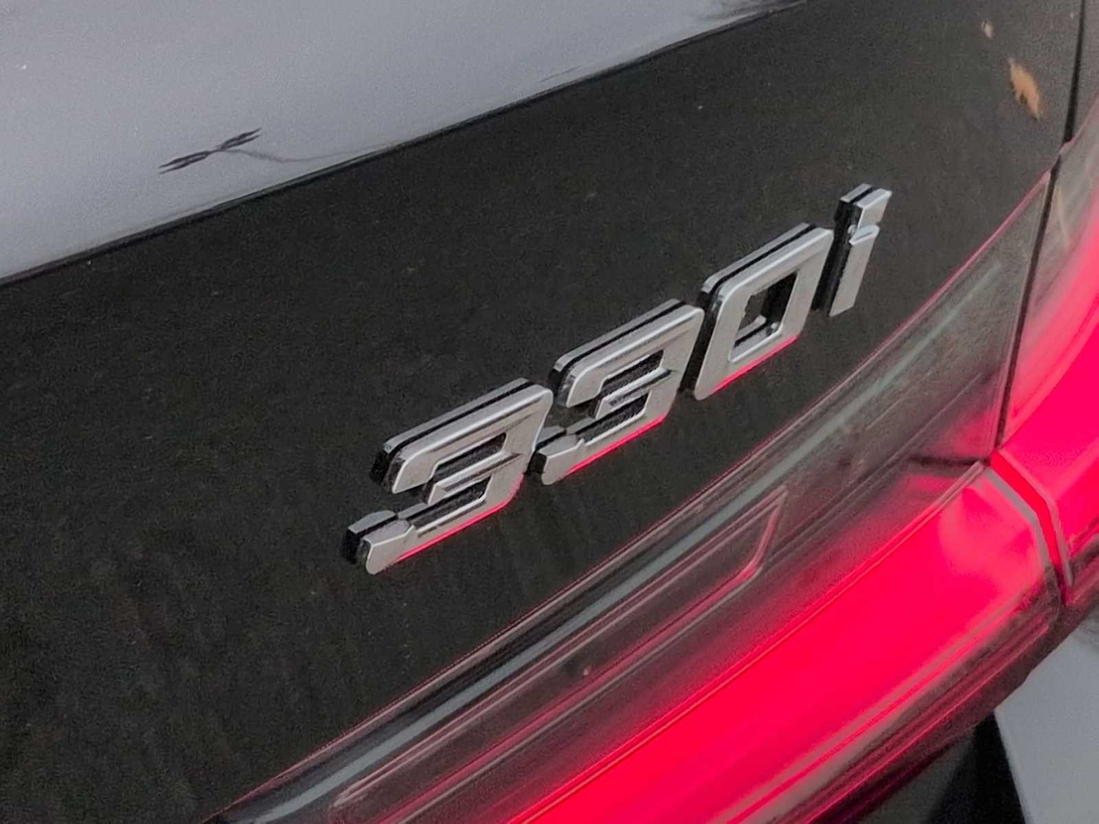 Thumbnail: 2026 BMW 3 Series - 13