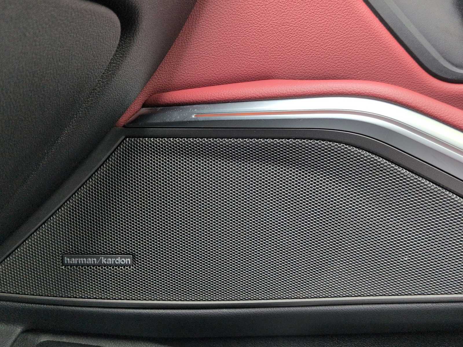 Thumbnail: 2024 BMW 3 Series - 33