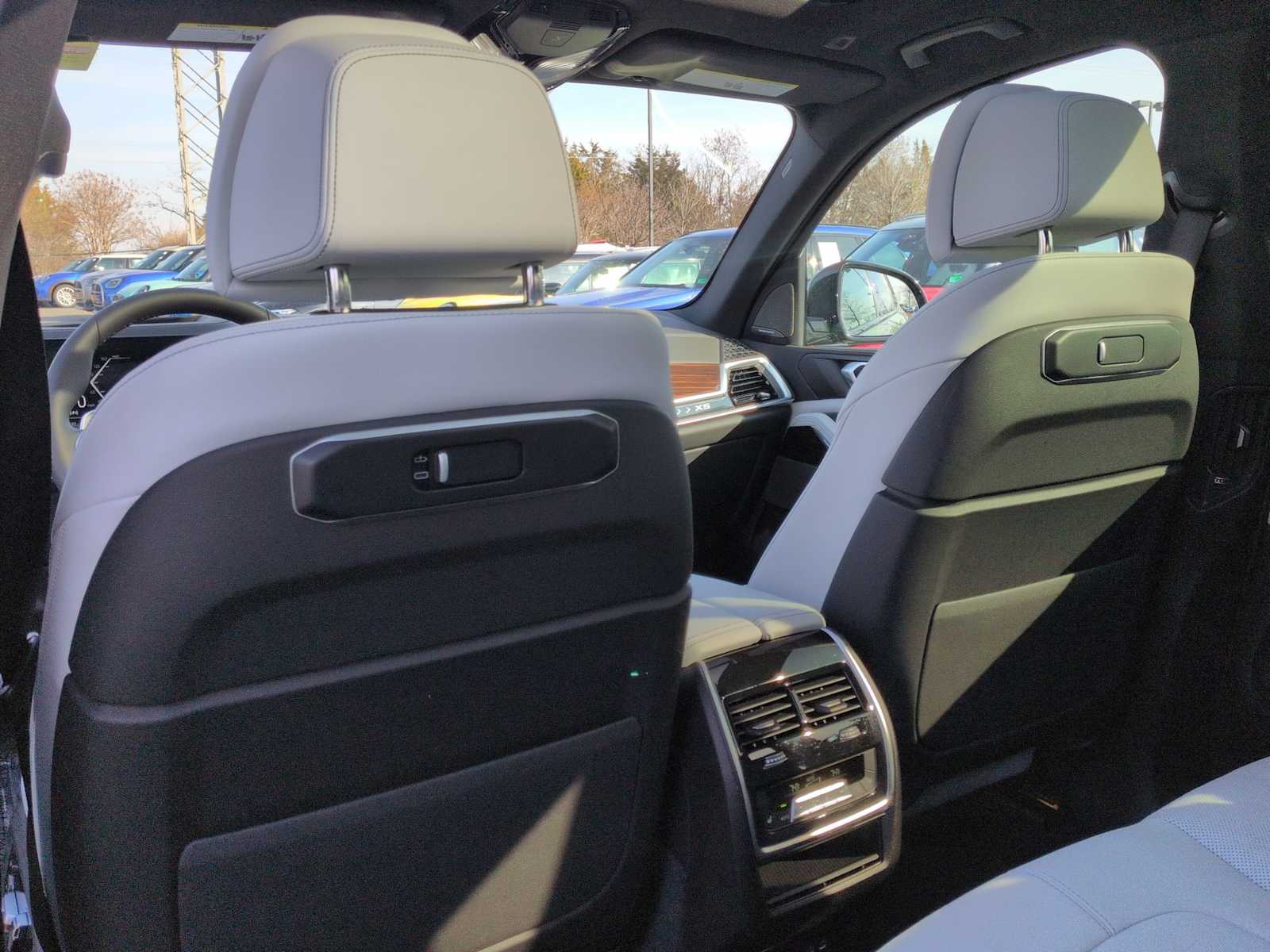 Thumbnail: 2026 BMW X5 - 19