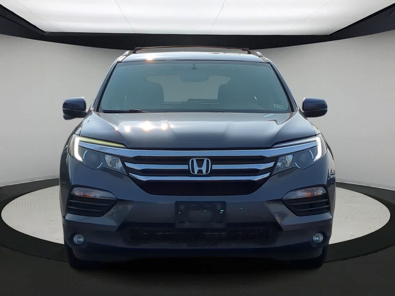 Thumbnail: 2016 Honda Pilot - 3