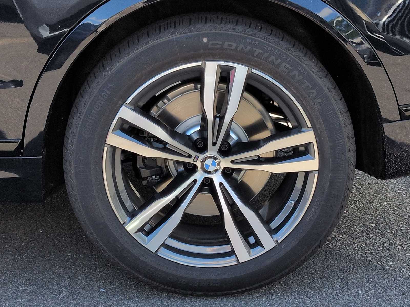 Thumbnail: 2027 BMW X7 - 14
