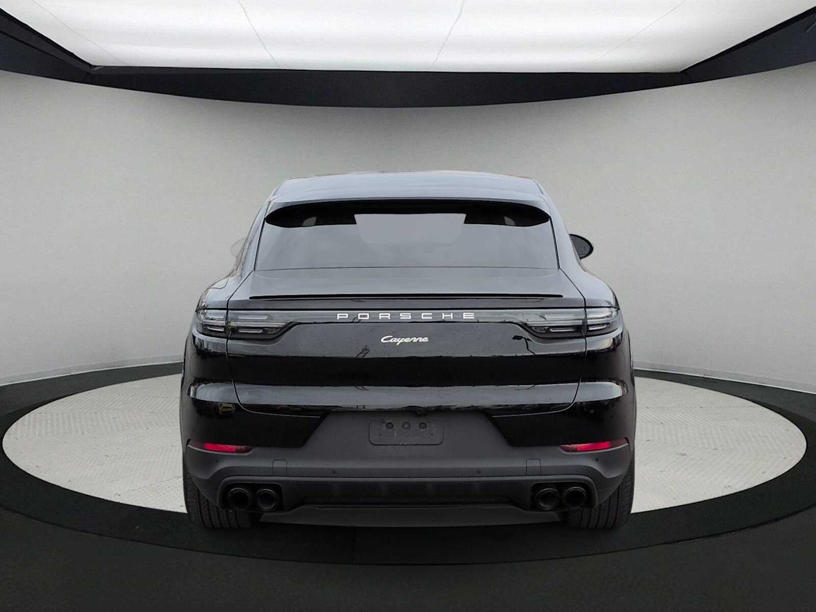 Thumbnail: 2022 Porsche  - 7