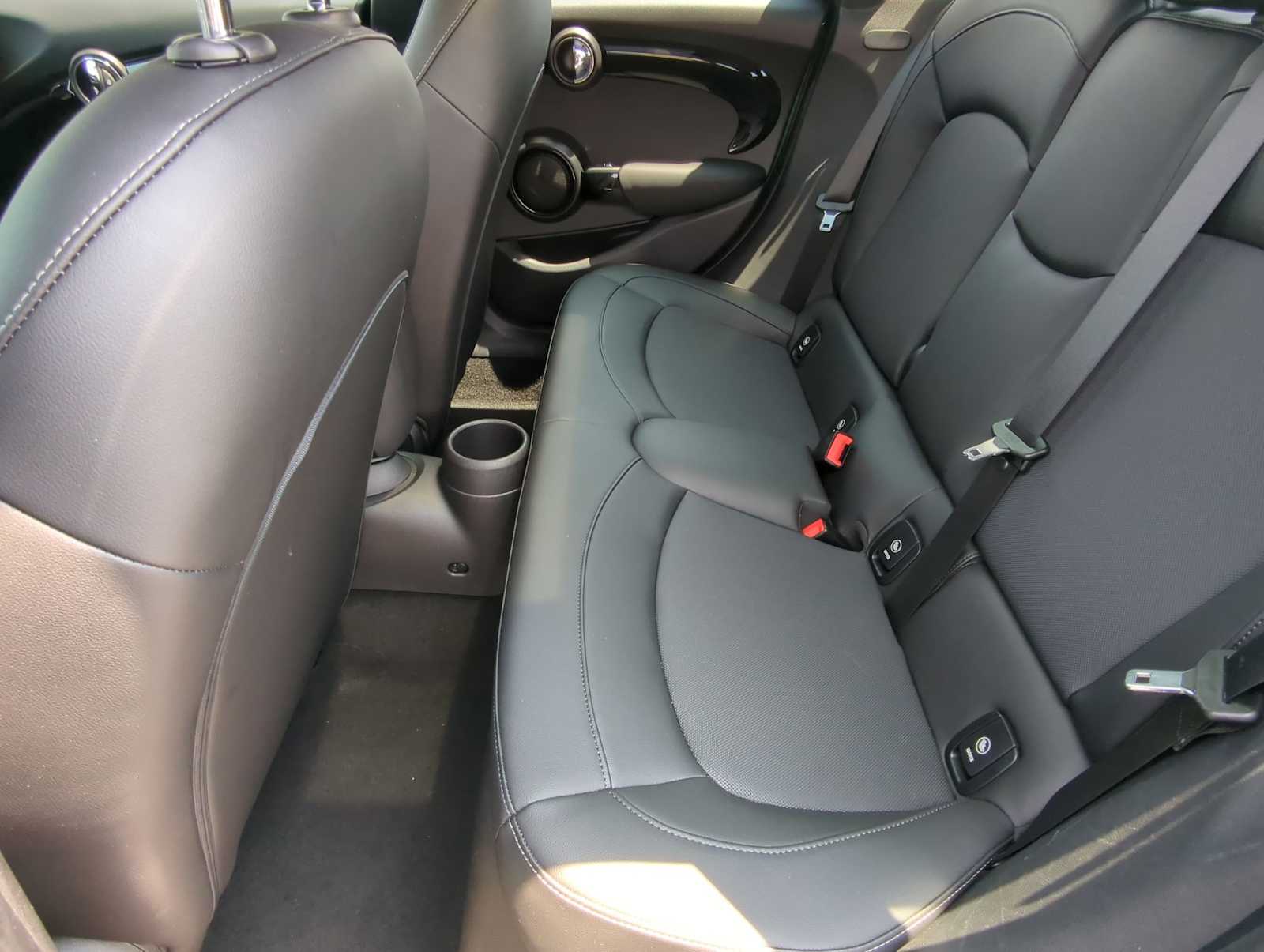 2021 MINI Cooper Hardtop 4 Door 12