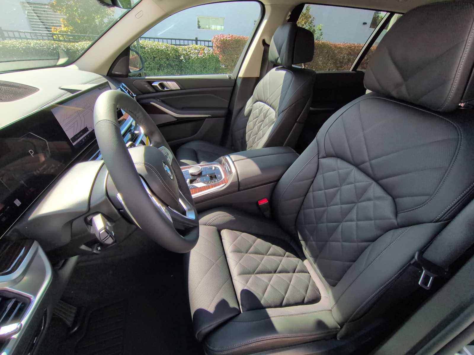 Thumbnail: 2026 BMW X7 - 17