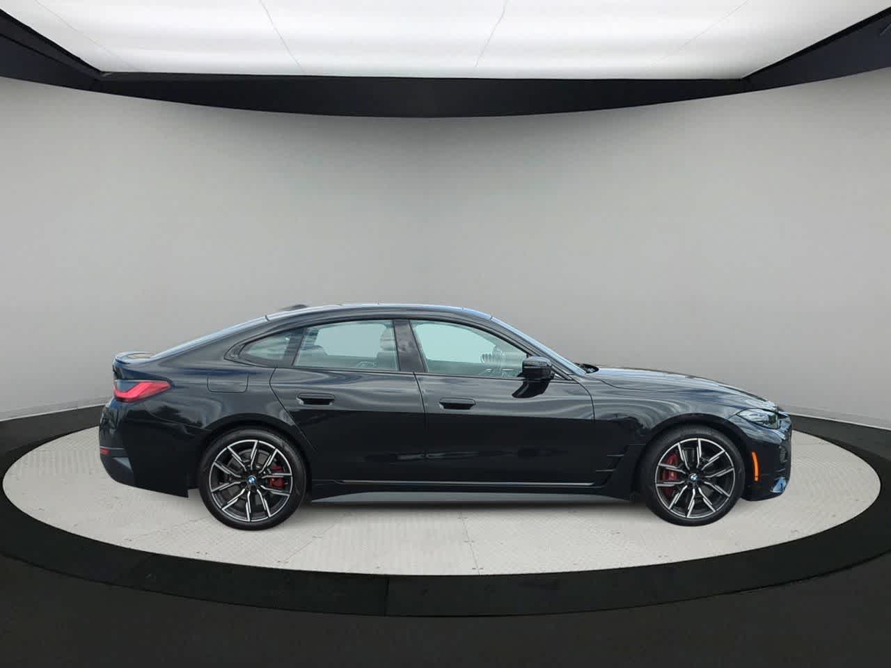 Thumbnail: 2024 BMW 4 Series - 9