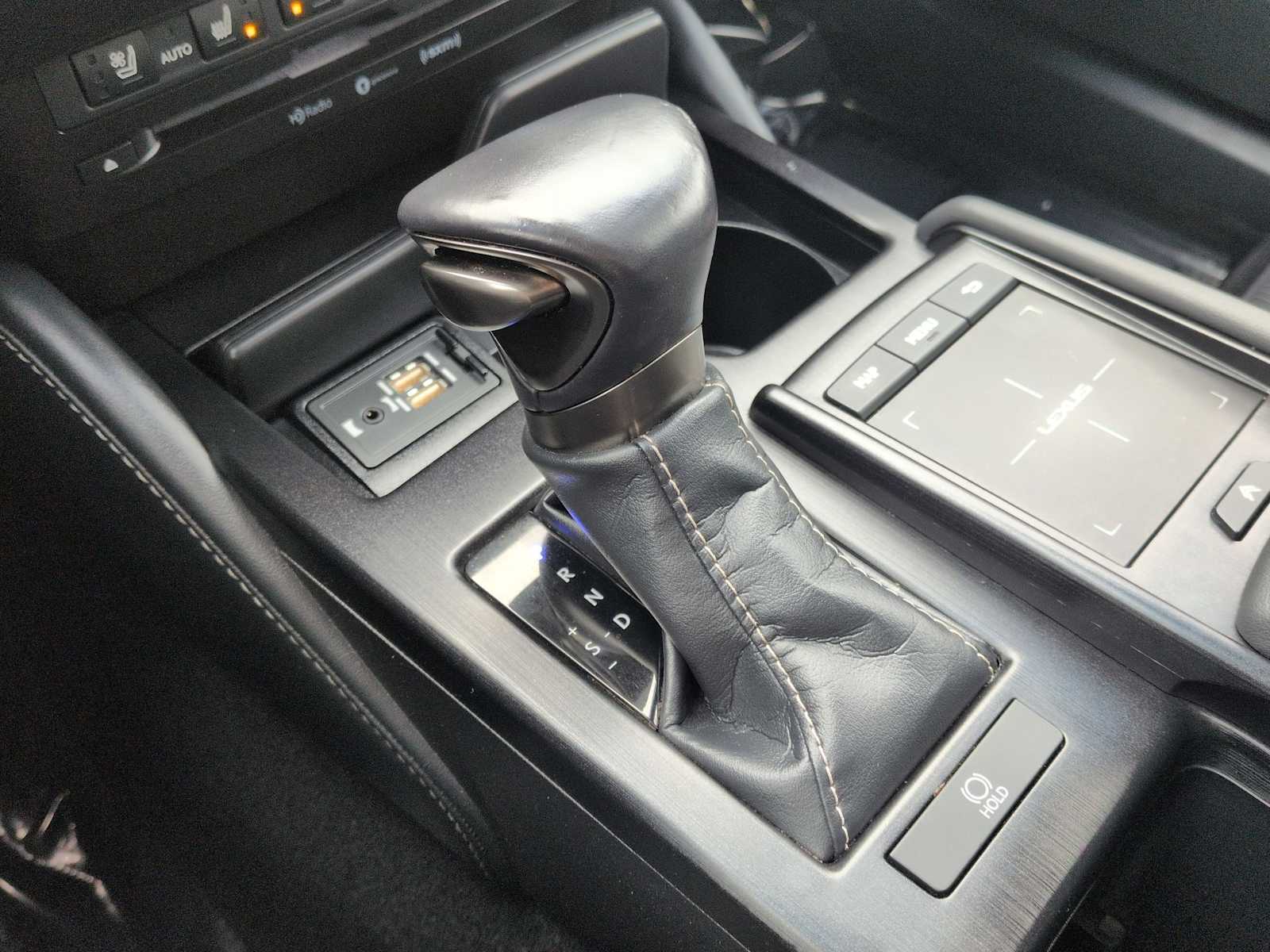 Thumbnail: 2019 Lexus ES - 34