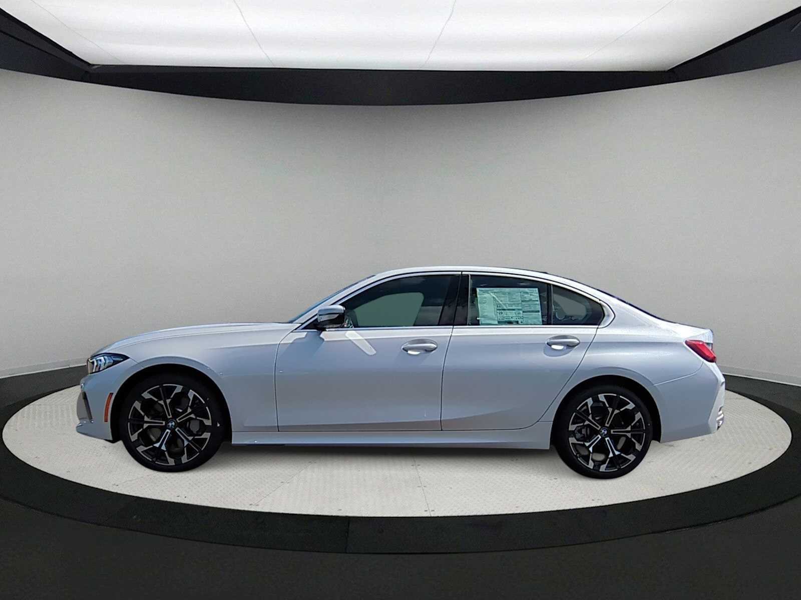 Thumbnail: 2025 BMW 3 Series - 5