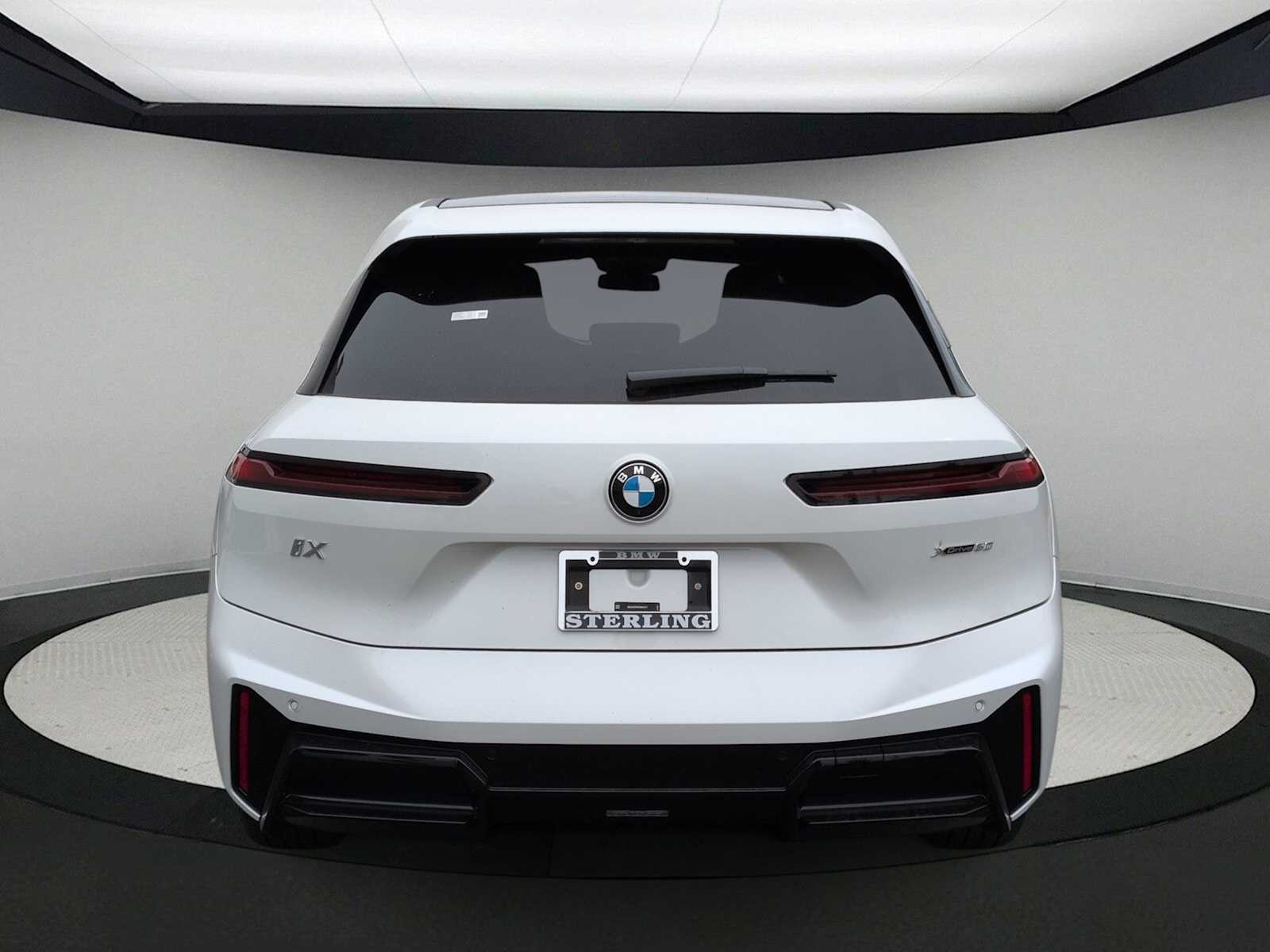 Thumbnail: 2026 BMW iX - 7