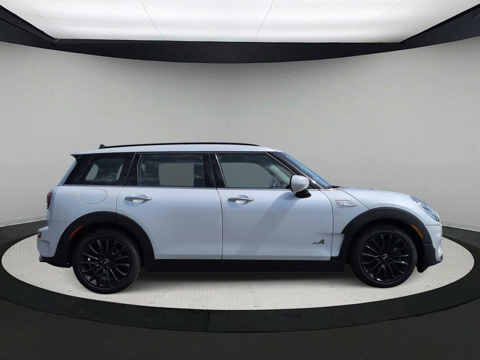 Thumbnail: 2024 MINI Cooper Clubman - 9