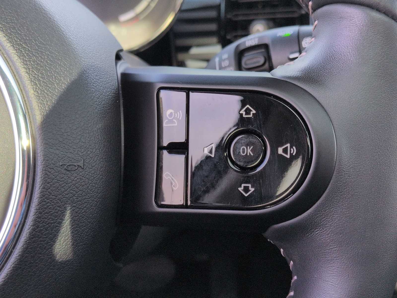 Thumbnail: 2023 MINI Cooper Hardtop - 27