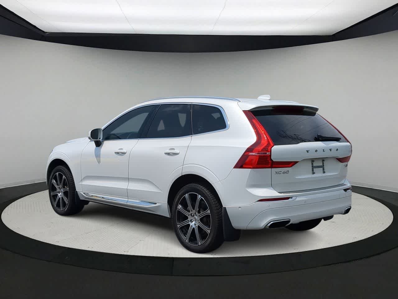 Thumbnail: 2019 Volvo XC60 - 6