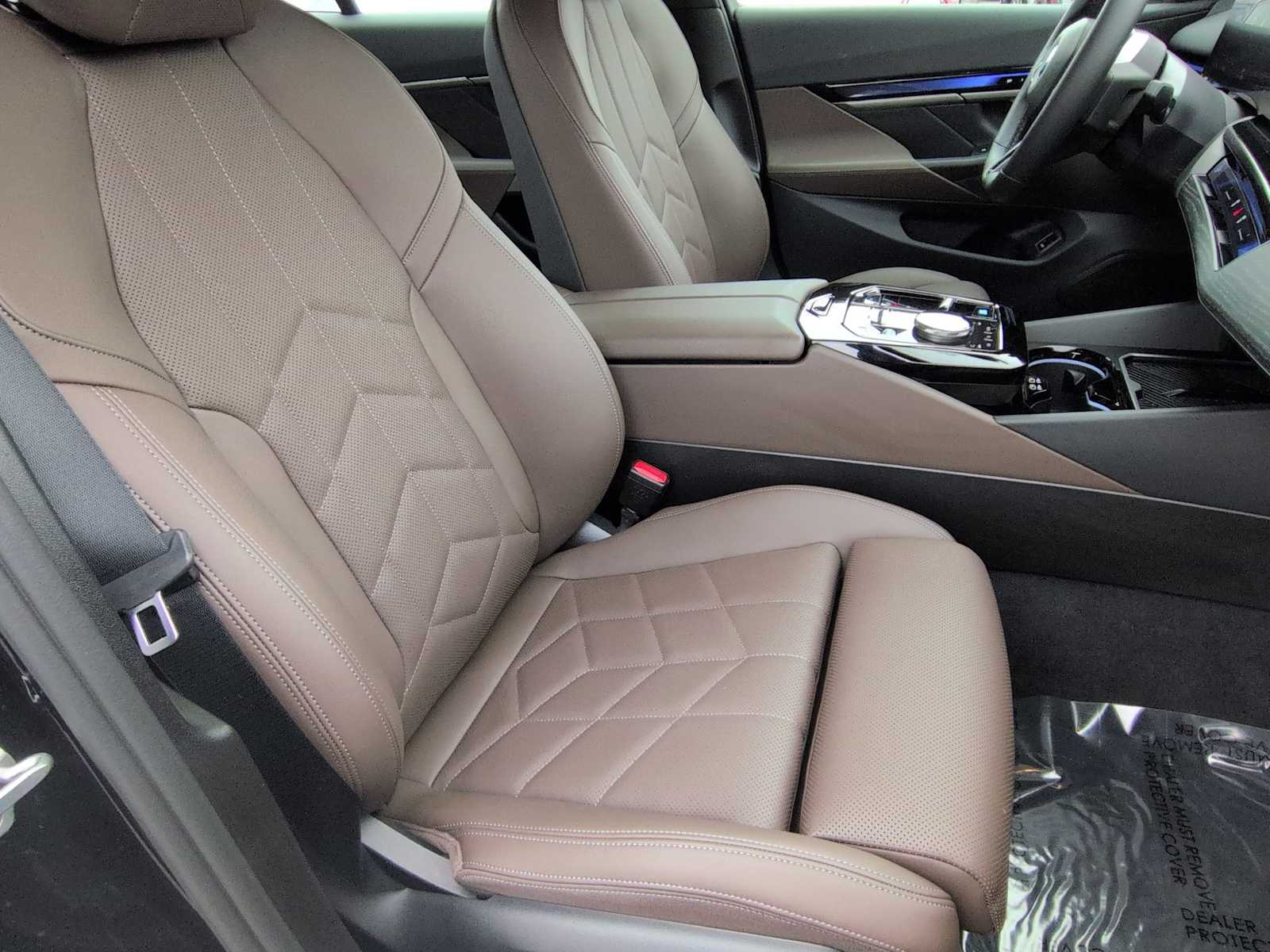 Thumbnail: 2025 BMW i5 - 22