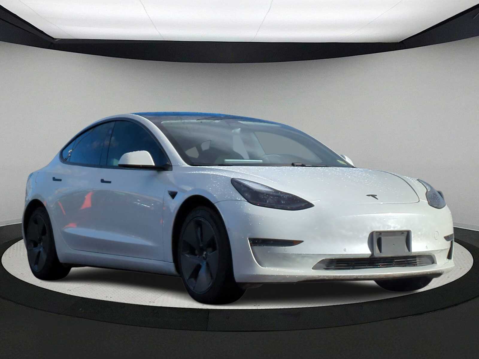 Thumbnail: 2021 Tesla Model 3 - 2