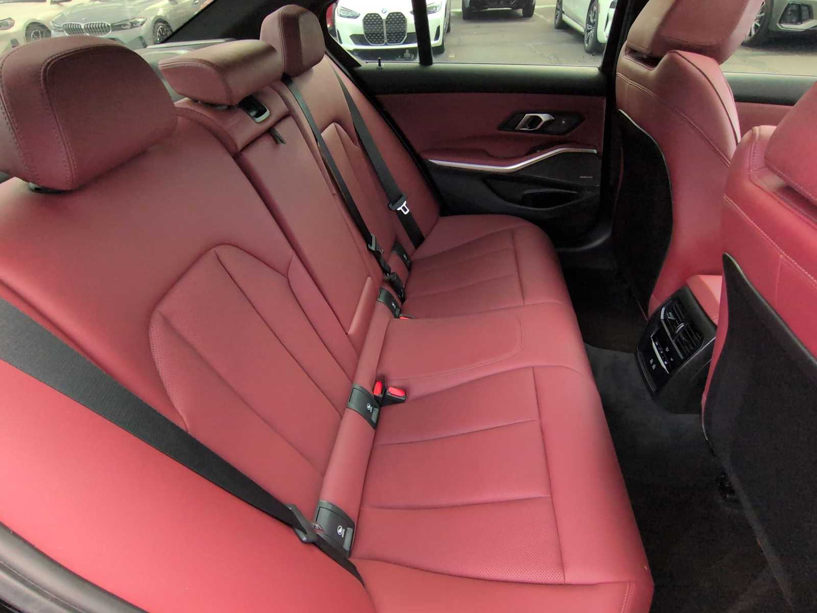 Thumbnail: 2024 BMW 3 Series - 22