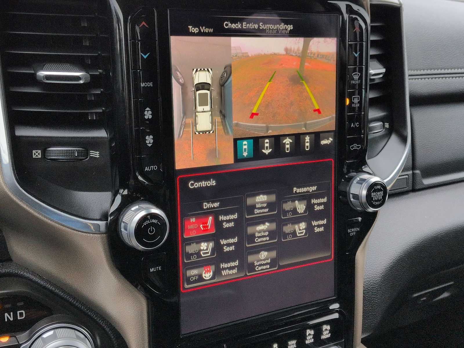 Thumbnail: 2019 RAM 1500 - 32