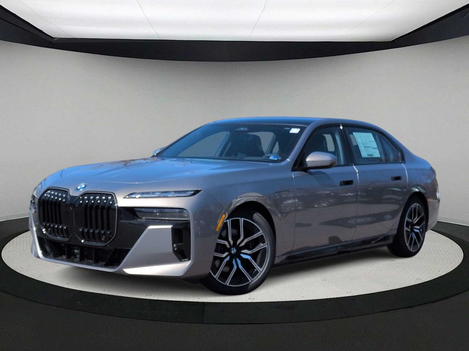 Thumbnail: 2026 BMW 7 Series - 1