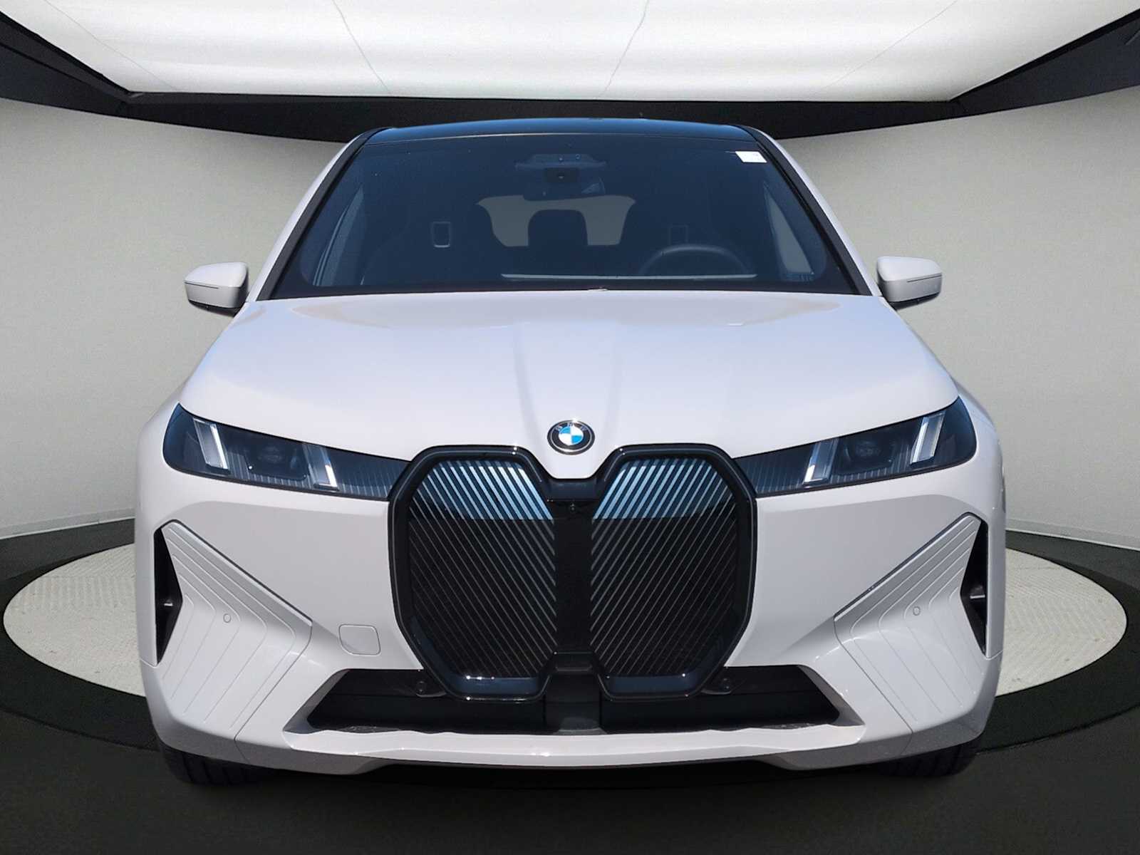Thumbnail: 2026 BMW iX - 3