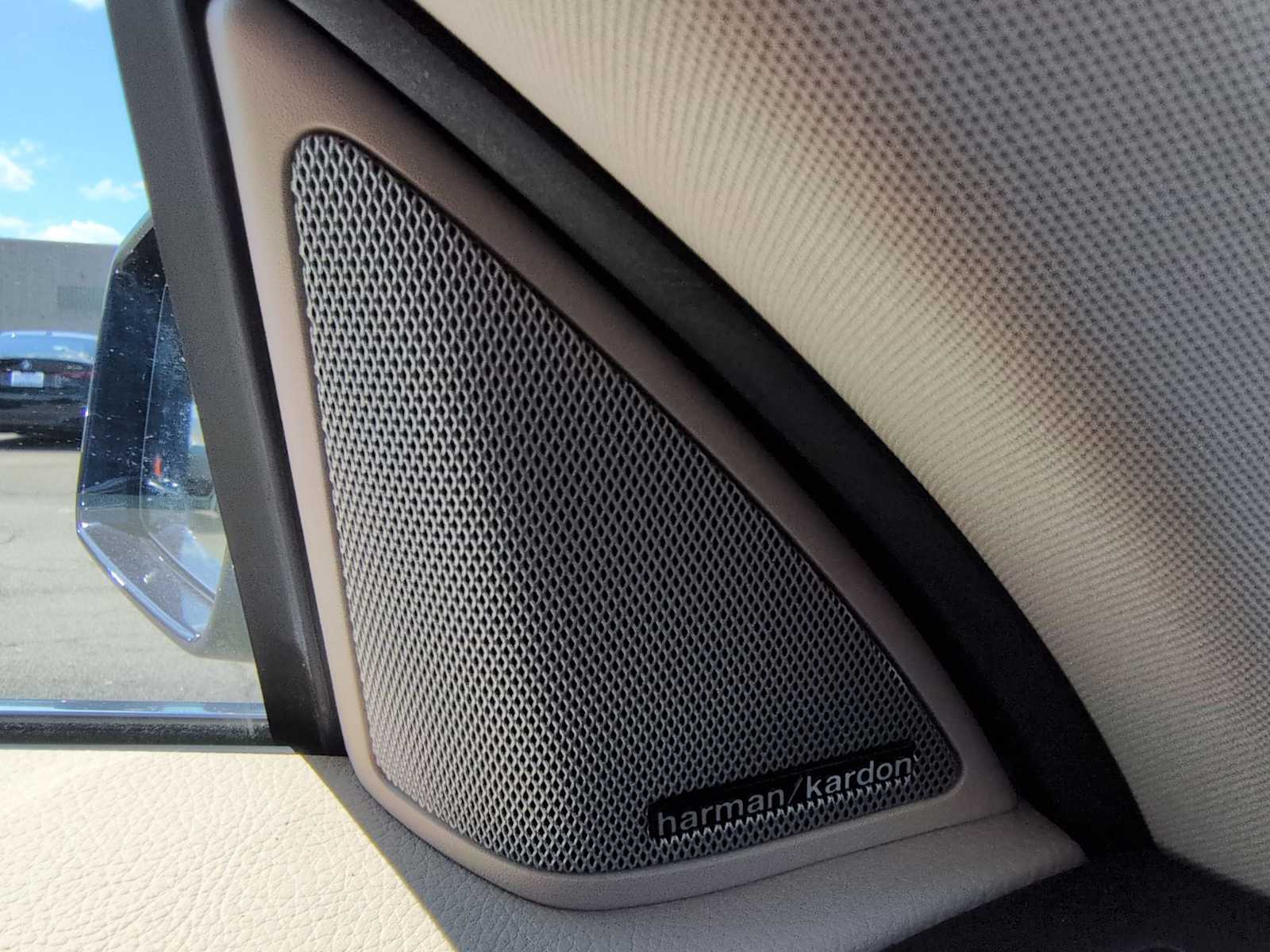 Thumbnail: 2015 Mercedes-Benz E-Class - 30