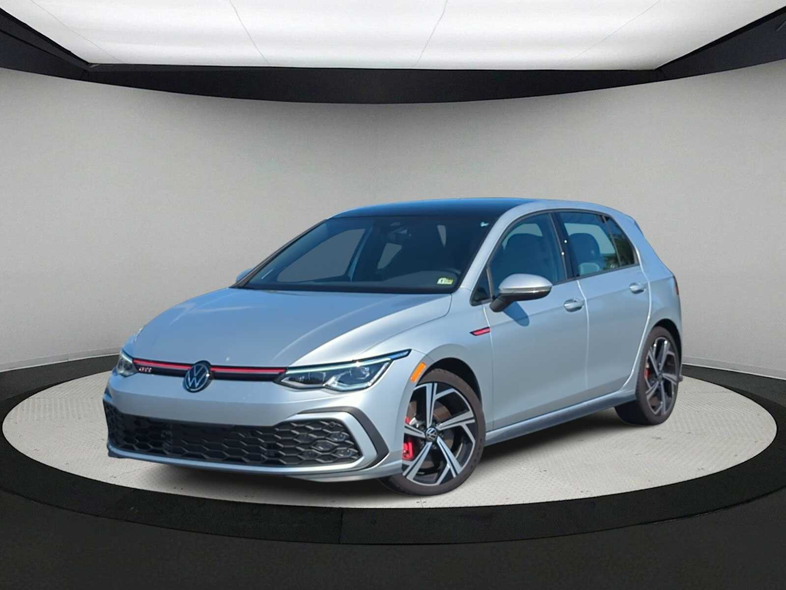 Thumbnail: 2024 Volkswagen Golf - 1