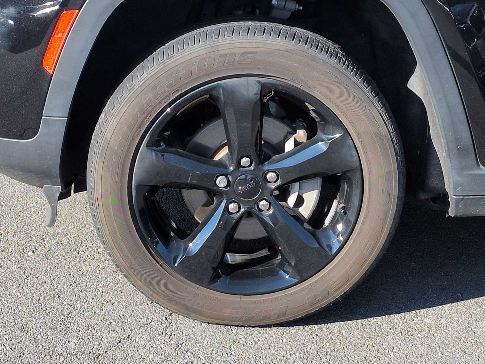 Thumbnail: 2023 Jeep Grand Cherokee - 12